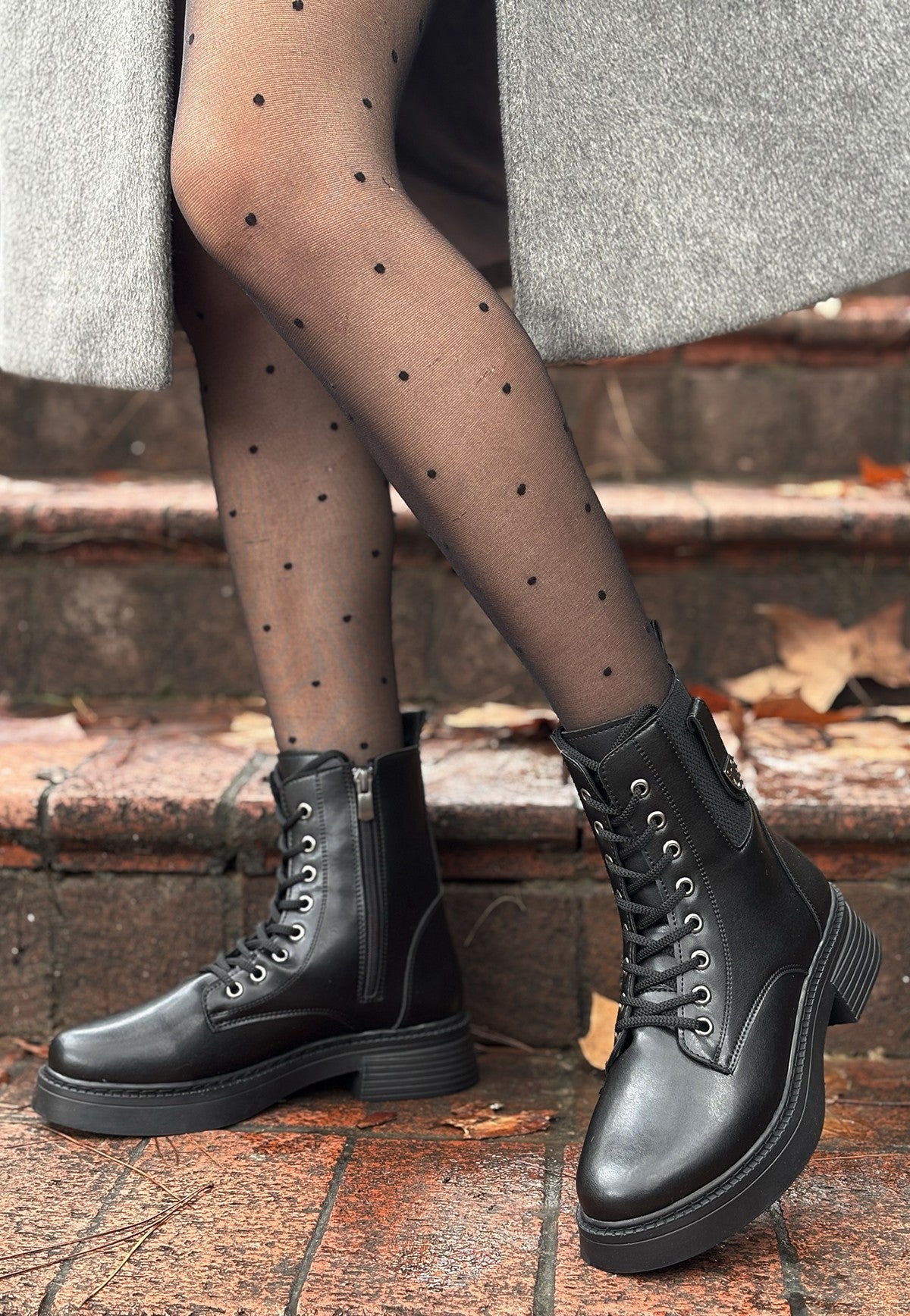 Women's Black Leather Lace-Up Boots - STREETMODE ™