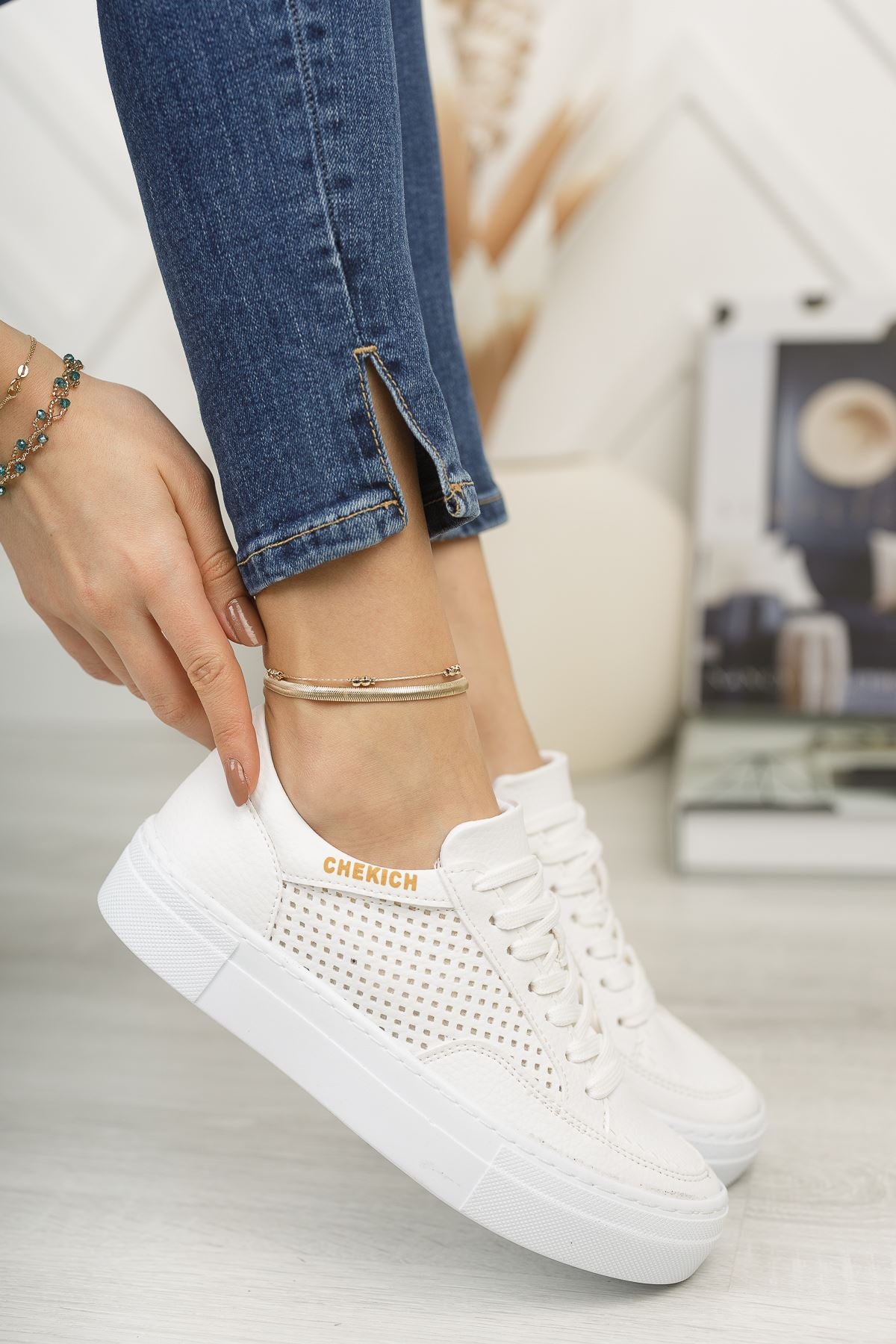 CH015 CBT First Edition Women's Shoes WHITE - STREETMODE ™