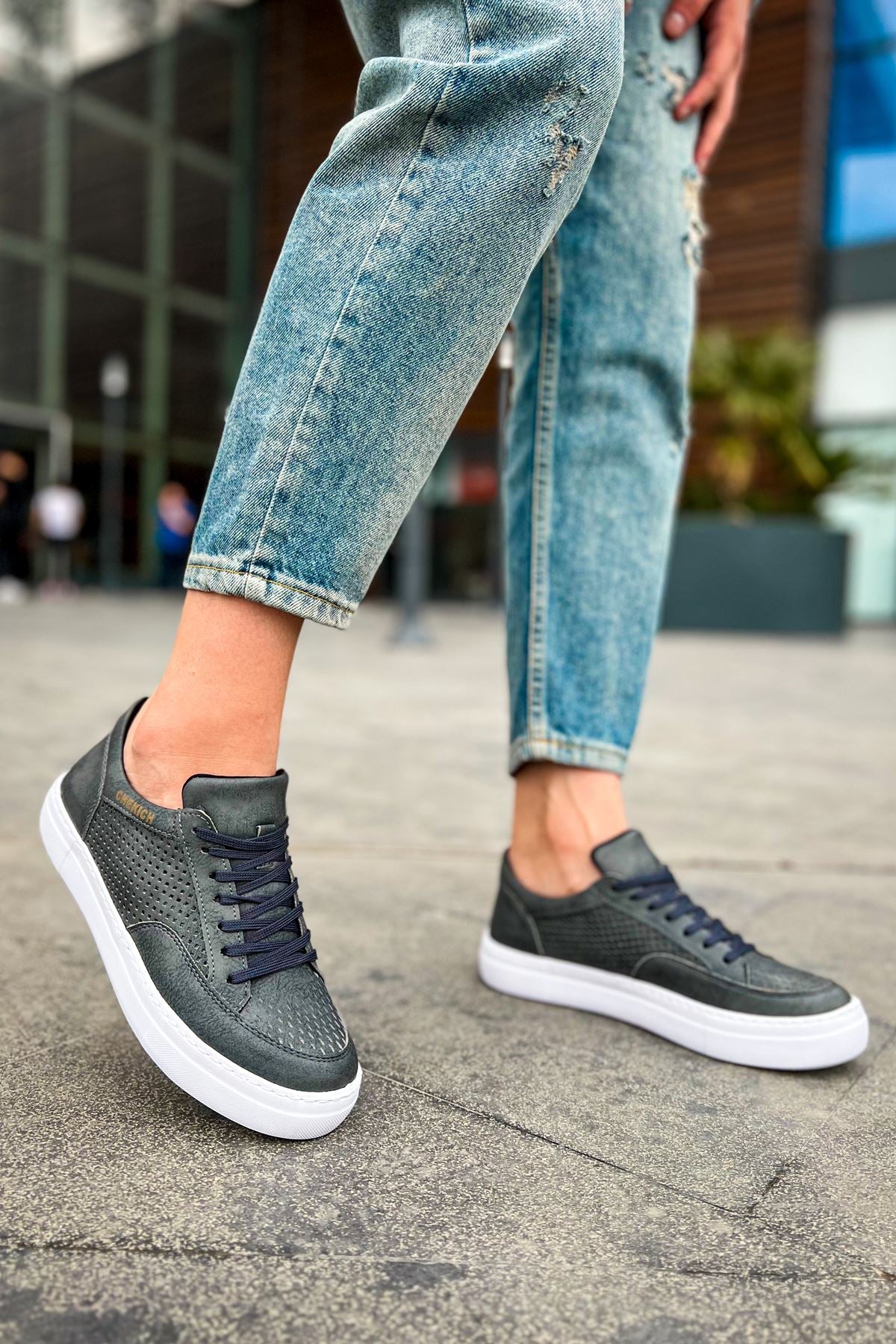 CH015 Laced Men's Unisex Sneaker Shoes - STREETMODE ™