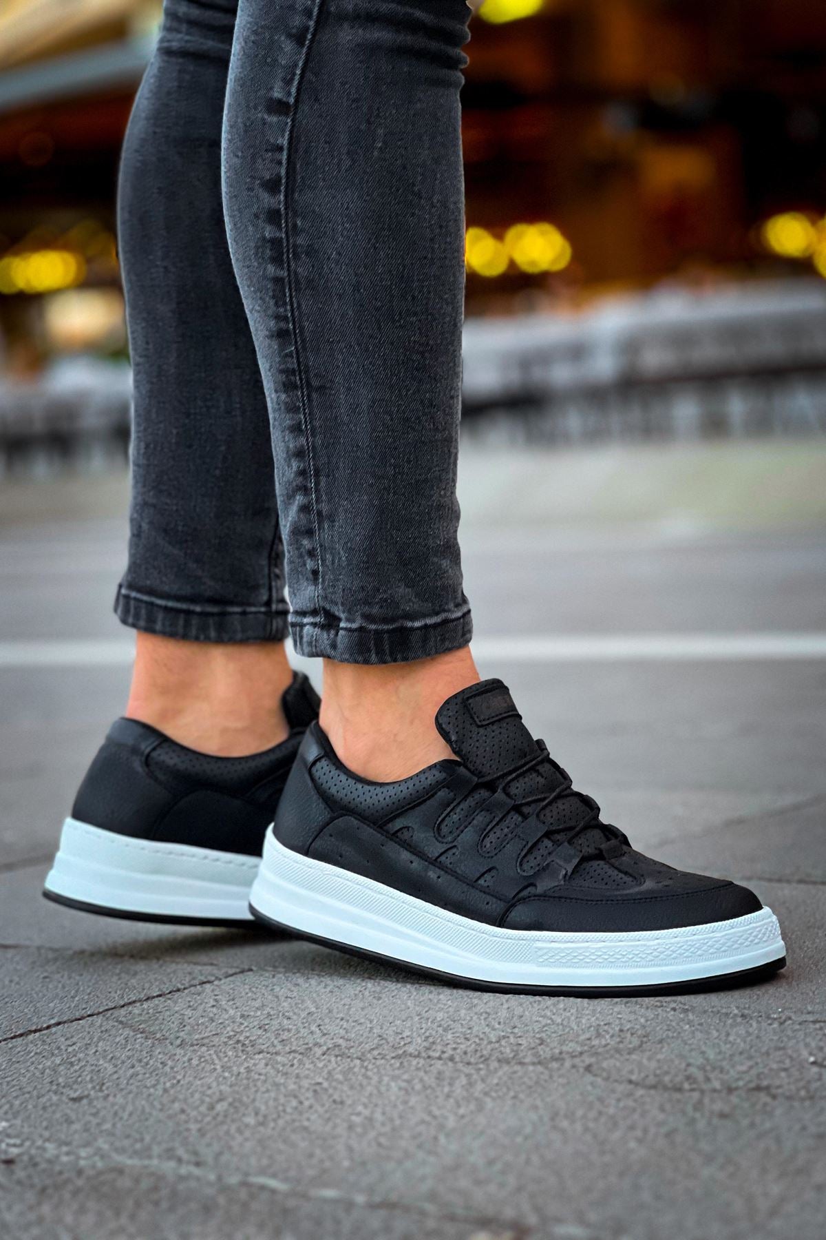 CH040 Men's Unisex Orthopedics Black-White Sole Casual Sneaker Sports Shoes - STREETMODE ™