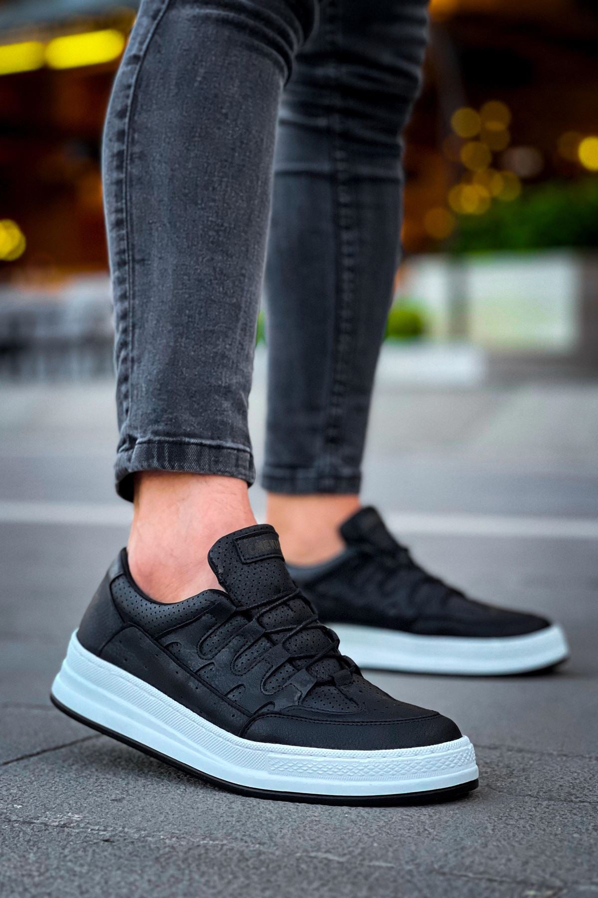 CH040 Men's Unisex Orthopedics Black-White Sole Casual Sneaker Sports Shoes - STREETMODE ™