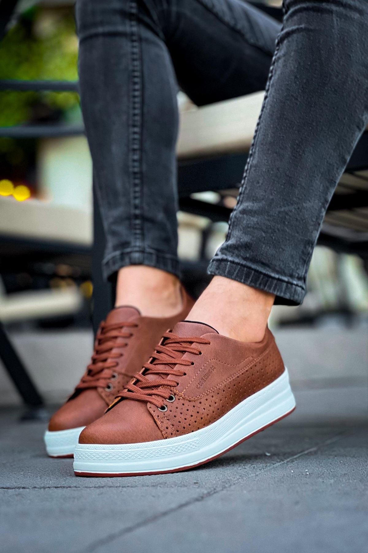 CH043 Men's Unisex Brown-White Sole Casual Shoes - STREETMODE ™