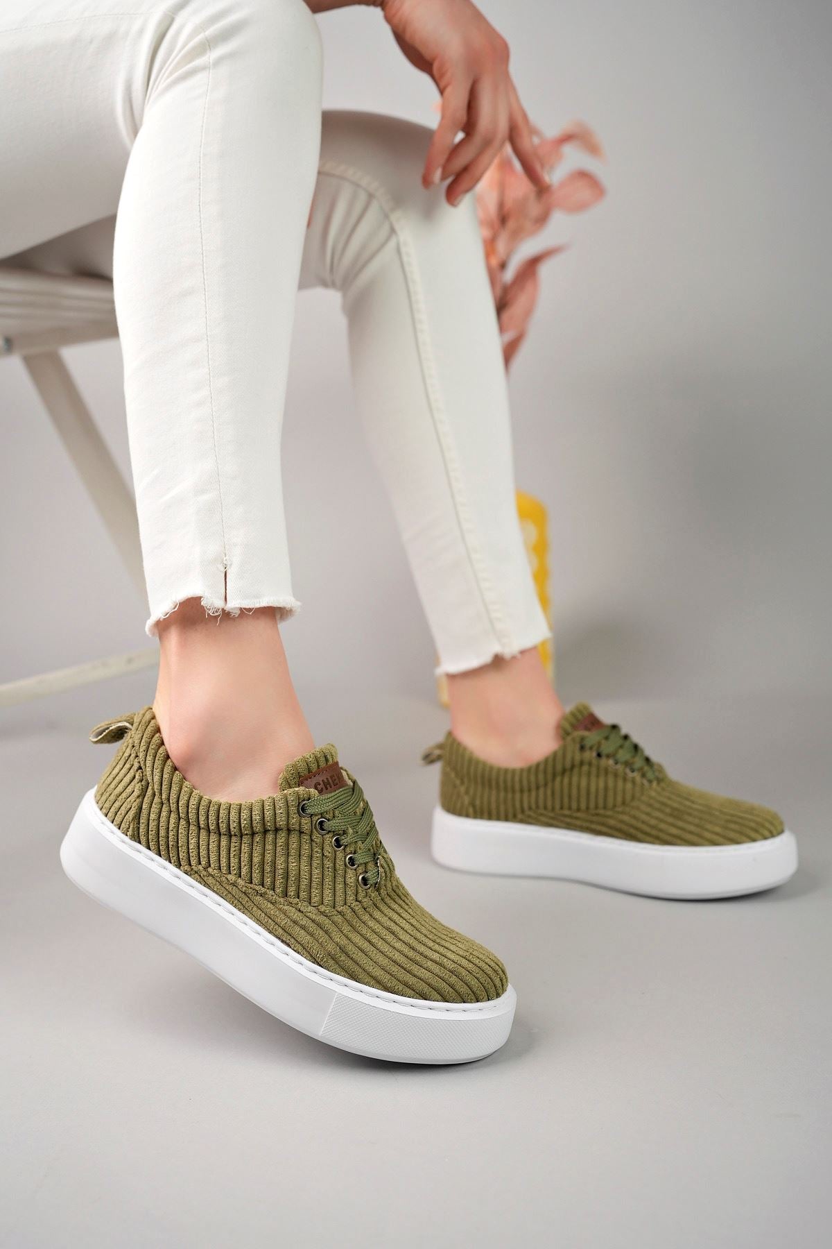 CH173 CBT Velluto Women's Shoes KHAKI - STREETMODE ™