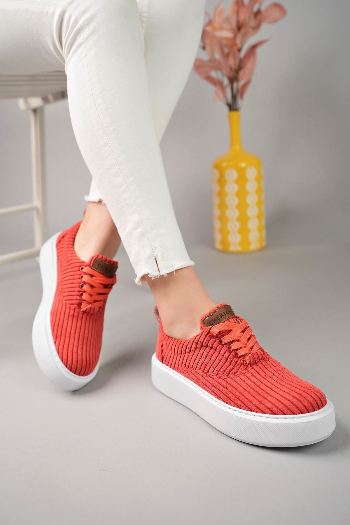 CH173 CBT Velluto Women's Shoes RED - STREETMODE ™