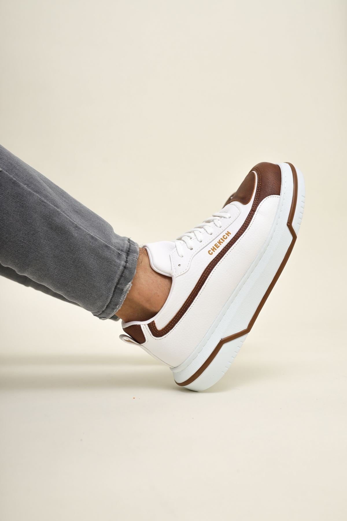CH241 CBT Signature Line Up Men's Shoes Brown/WHITE - STREETMODE ™