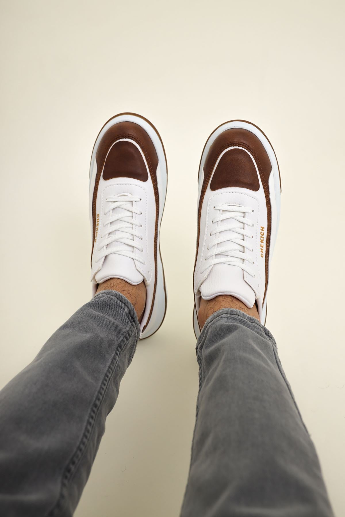 CH241 CBT Signature Line Up Men's Shoes Brown/WHITE - STREETMODE ™