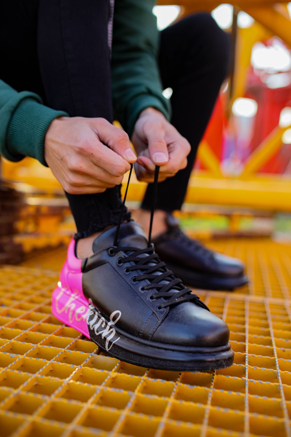 CH254 Men's Unisex Black-Pink Casual Sneaker Sports Shoes - STREETMODE ™