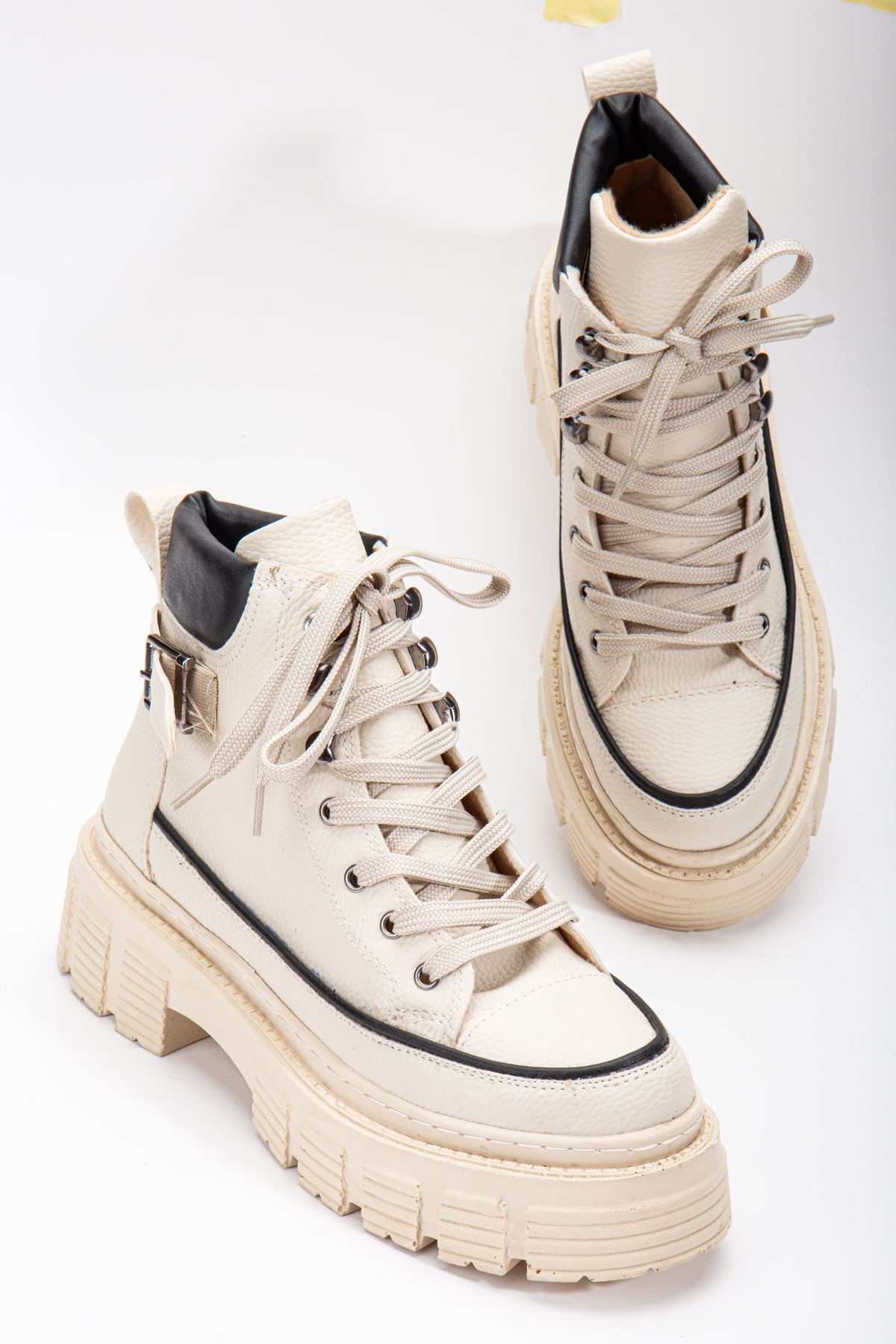 Cream Skin Buckle Detail Lace-Up Women's Boots - STREETMODE ™
