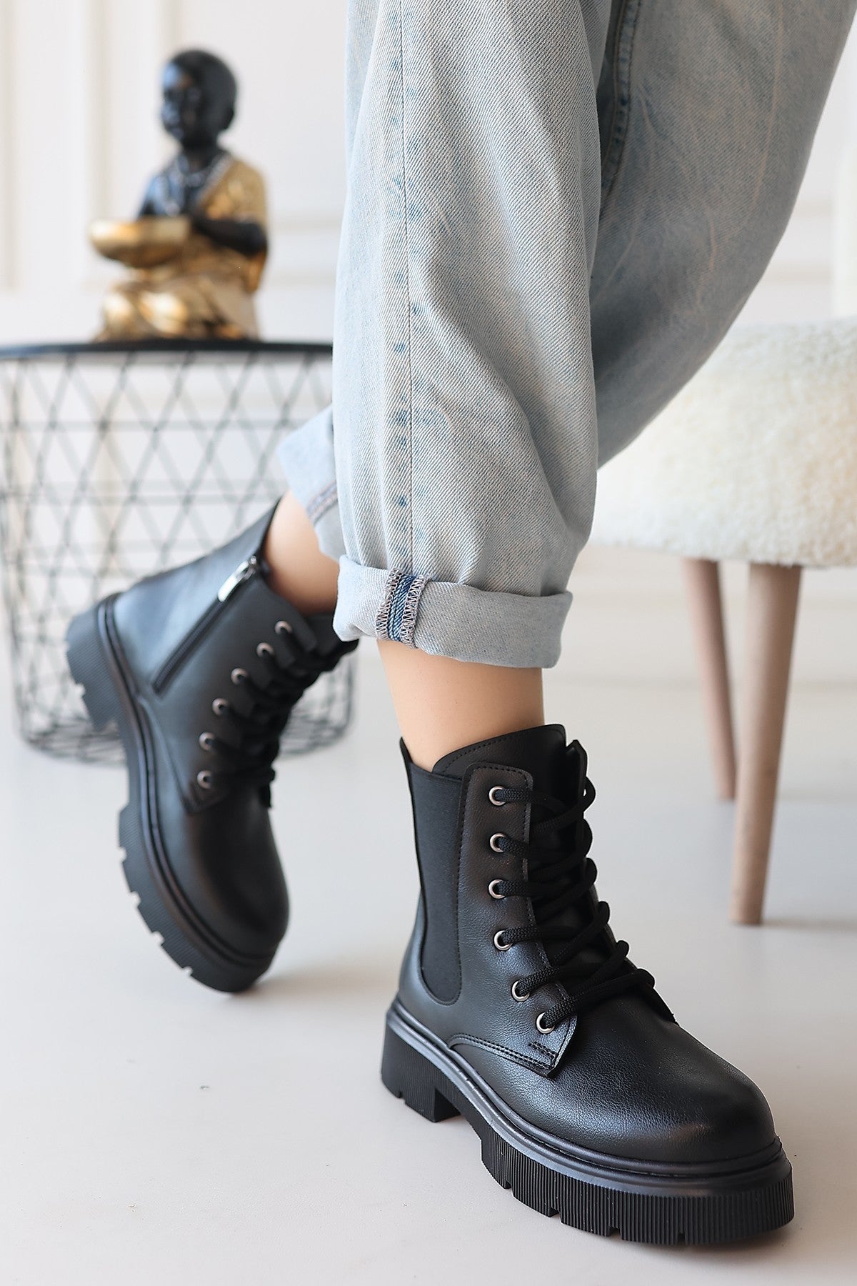 Women's Black Leather Lace-Up Boots - STREETMODE ™
