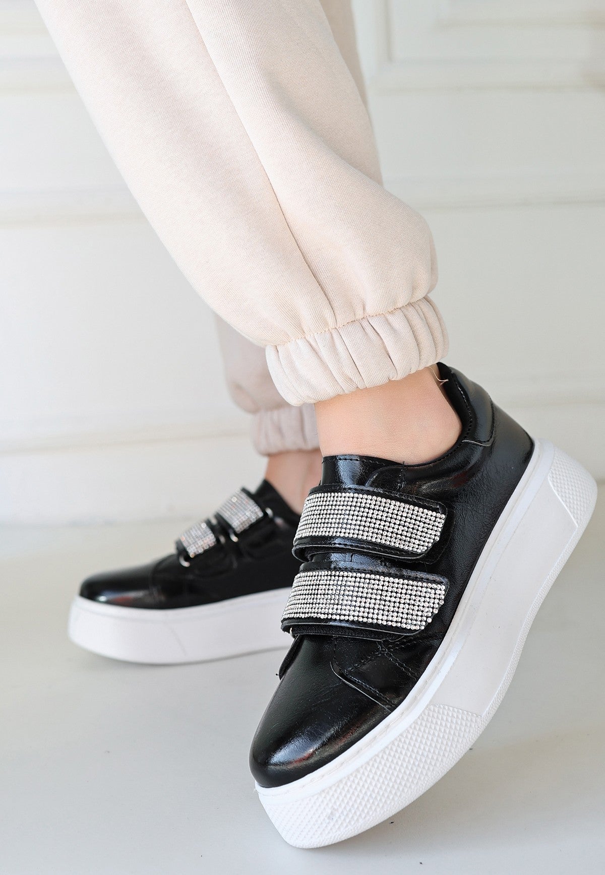 Women's Black Patent Leather Sneakers - STREETMODE ™