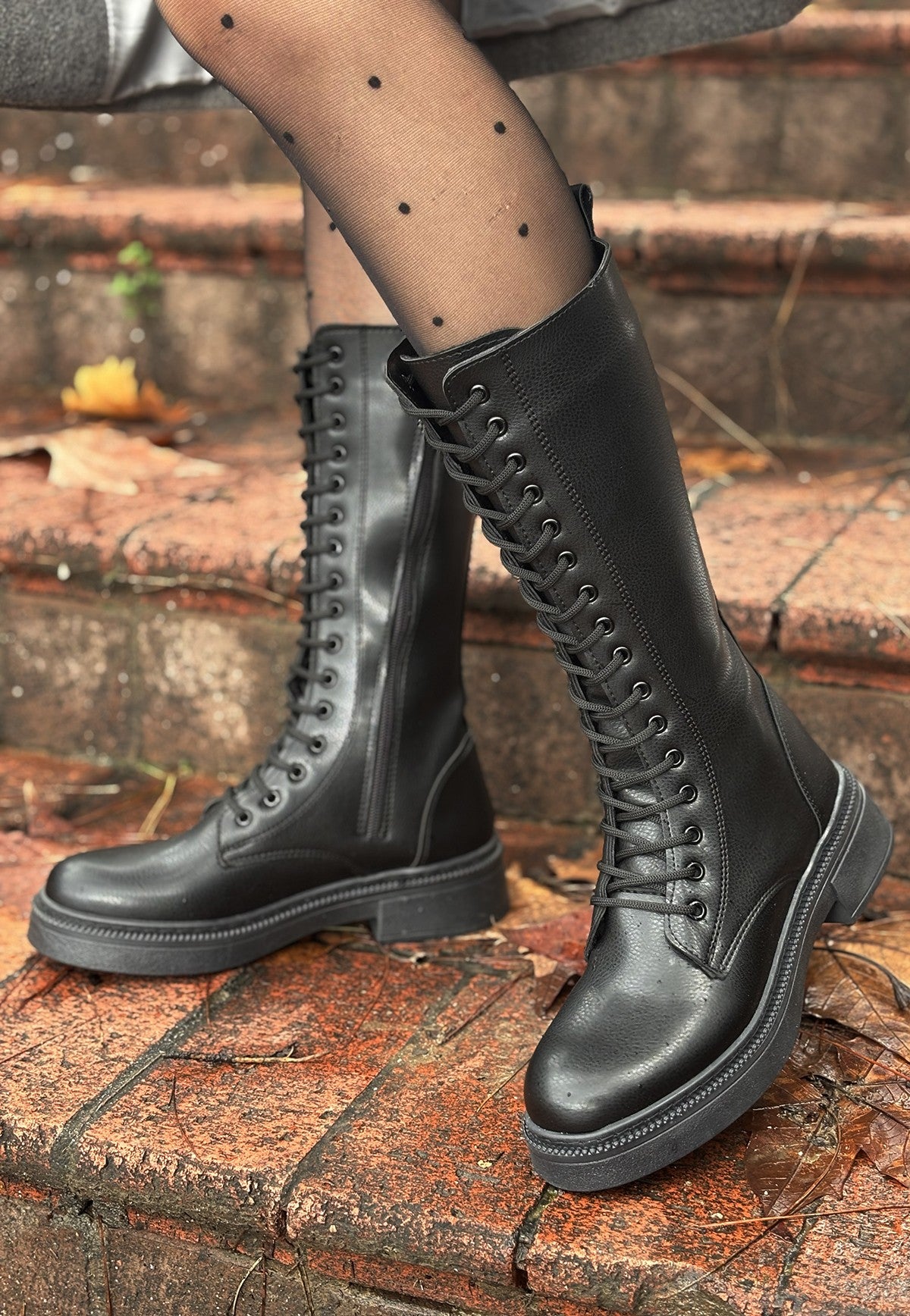 Women's Black Leather Lace-Up Boots - STREETMODE ™