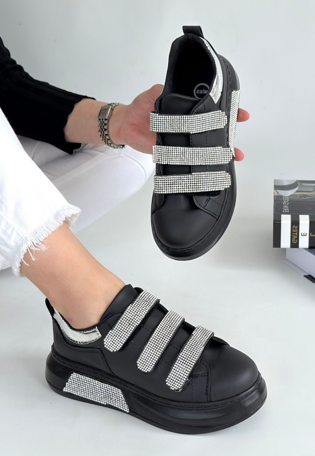 Women's Black Leather Velcro Sneakers - STREETMODE ™