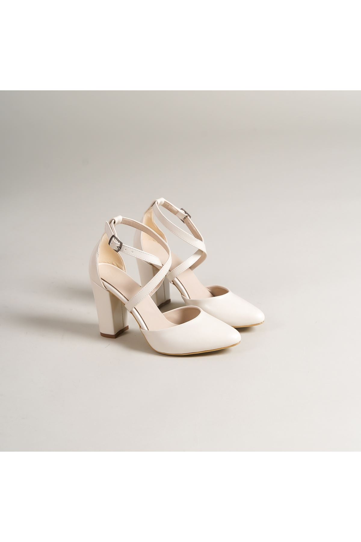 Evan White Pearl Detailed Heeled Women's Shoes - STREETMODE ™