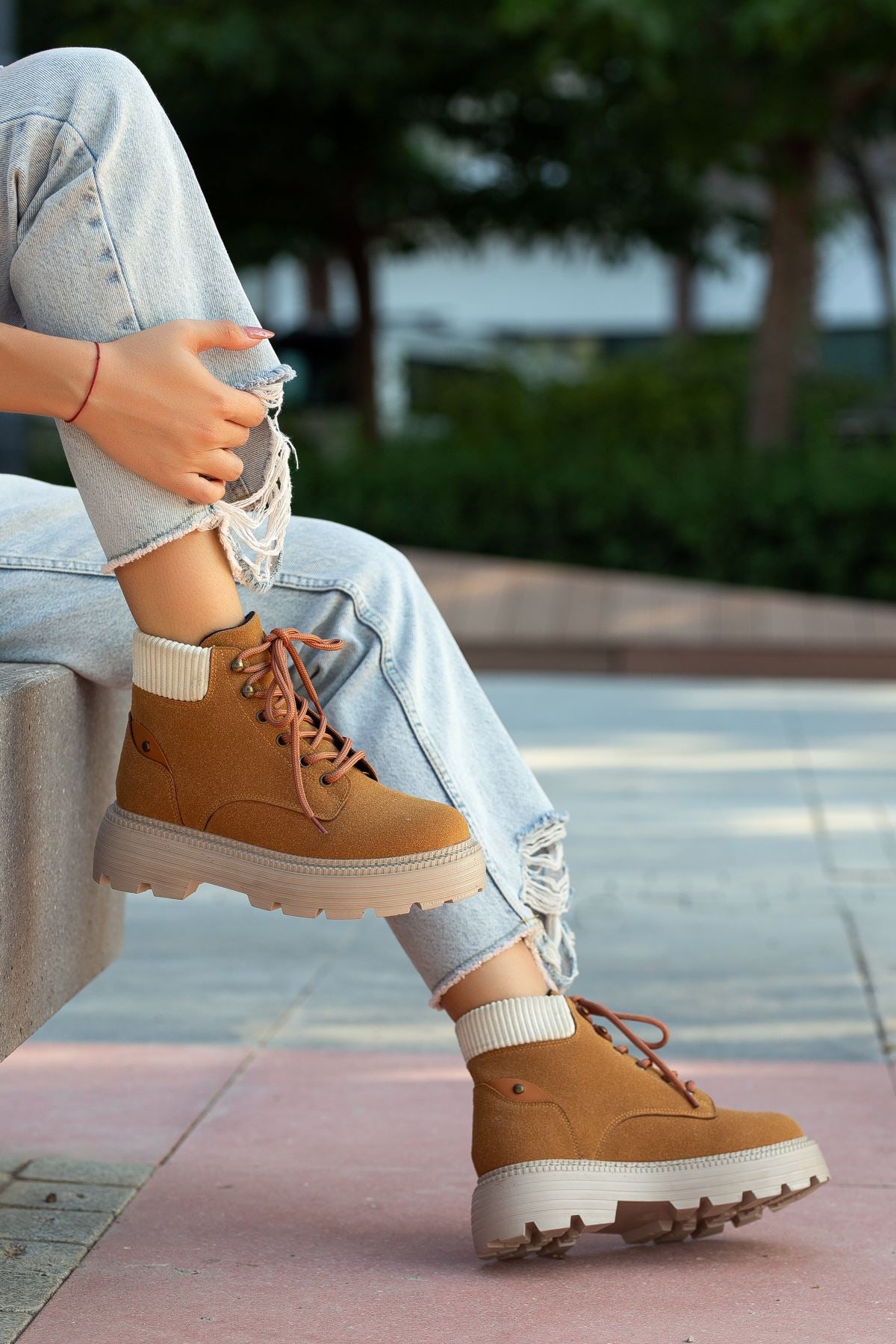 Mustard Cat Lace Detail Women's Boots - STREETMODE ™