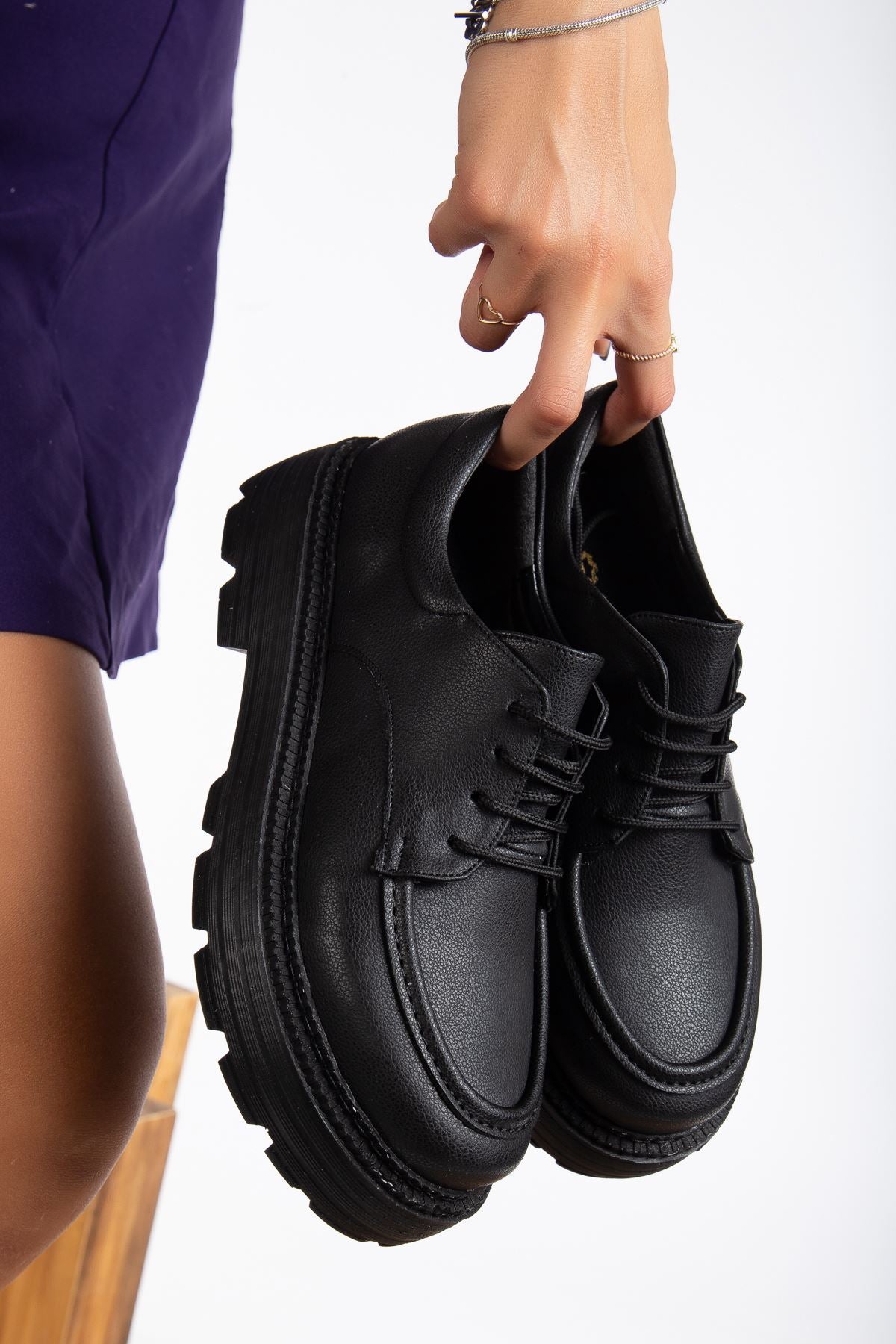 Lace Detailed Black Skin Women's Stylish Casual Shoes