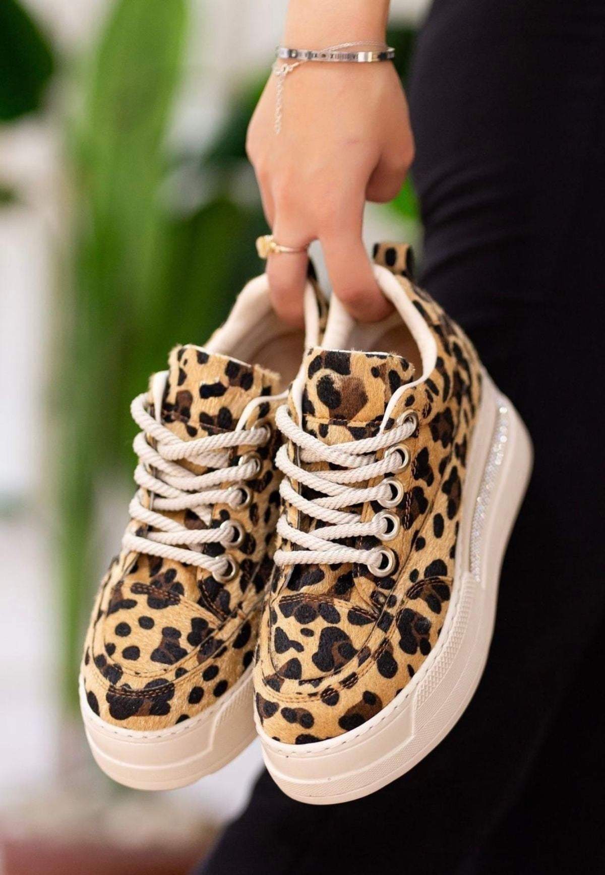 Women's Leopard Suede Lace-Up Sneakers - STREETMODE ™