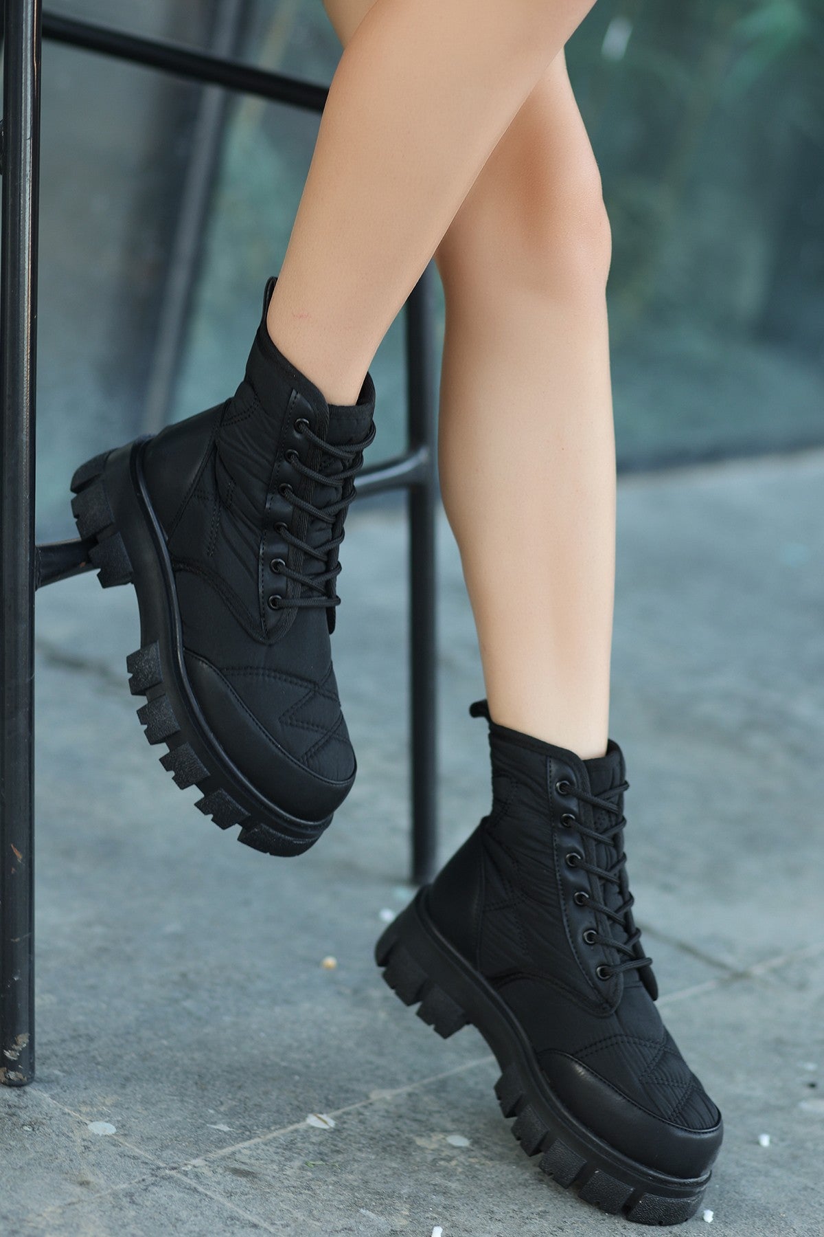Women's Mabel Black Leather Laced Boots - STREETMODE ™