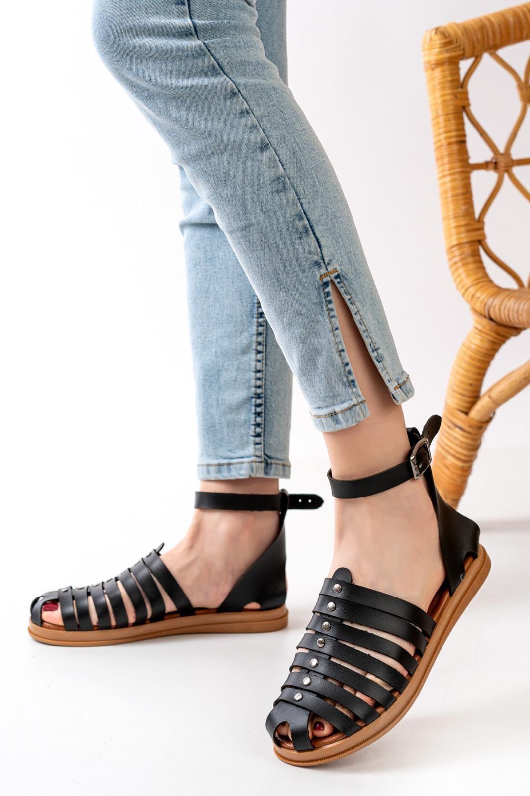 Women's Motali Black Leather Sandals - STREETMODE ™