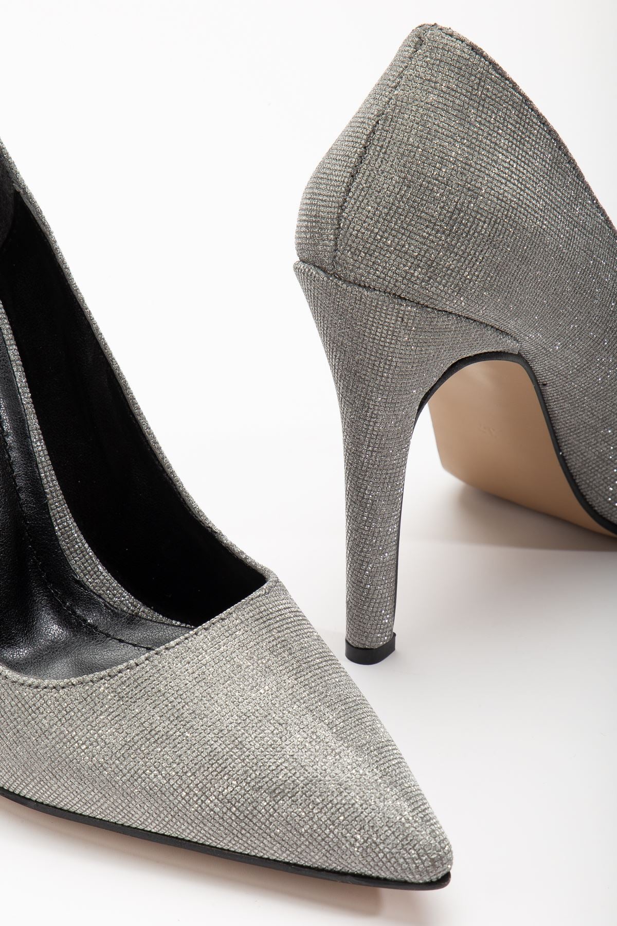 Onella Platinum Glitter Pointed Low-cut Women's Heeled Shoes - STREETMODE ™