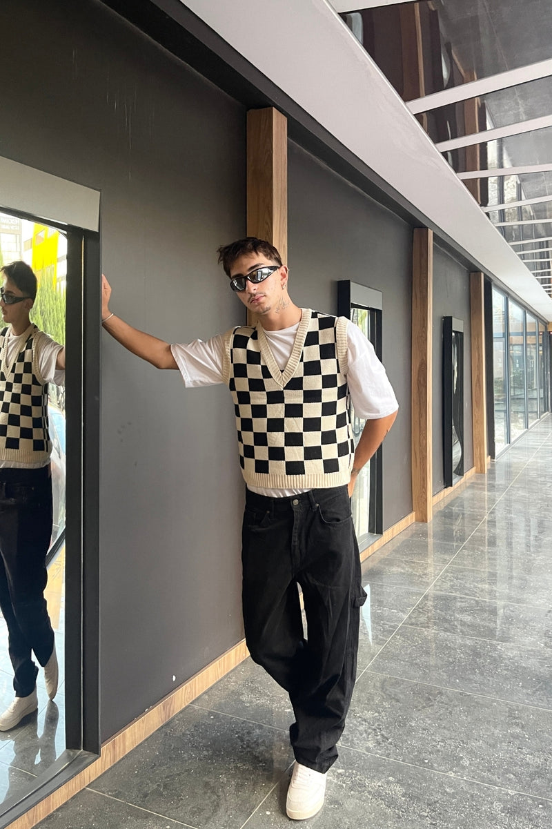 Unisex Premium Square Patterned Sweater - STREETMODE ™