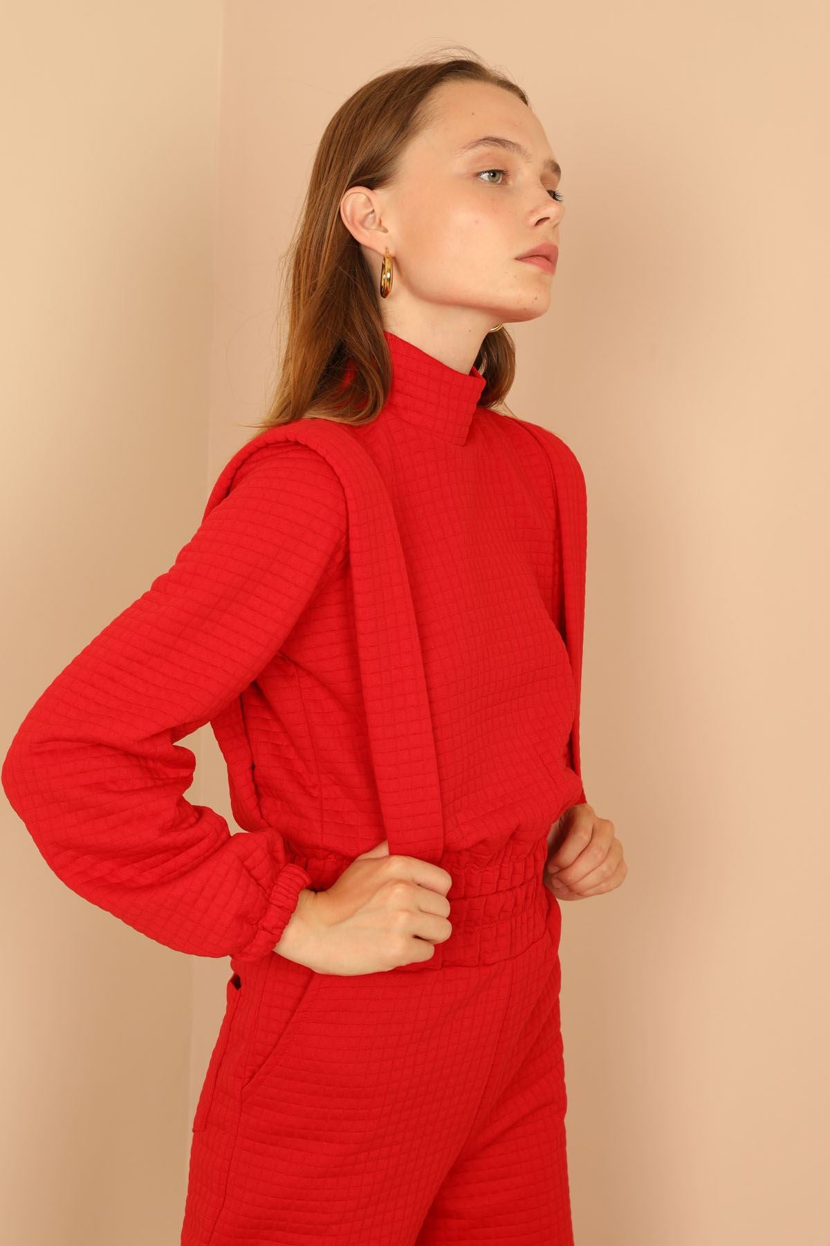 Quilted Fabric Turtleneck Shoulder Detail Women's Suit-Red - STREETMODE ™