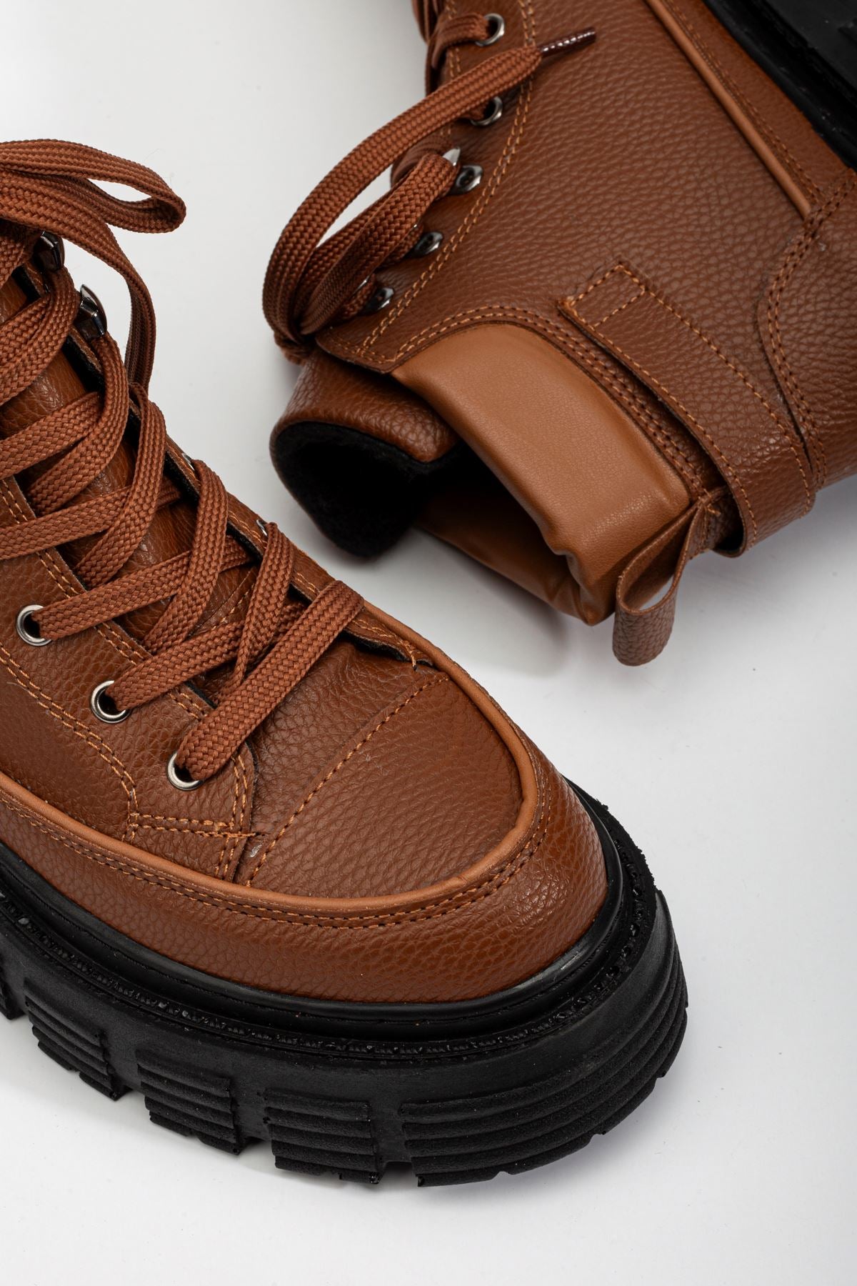 Brown Buckle Detail Lace-Up Women's Boots - STREETMODE ™