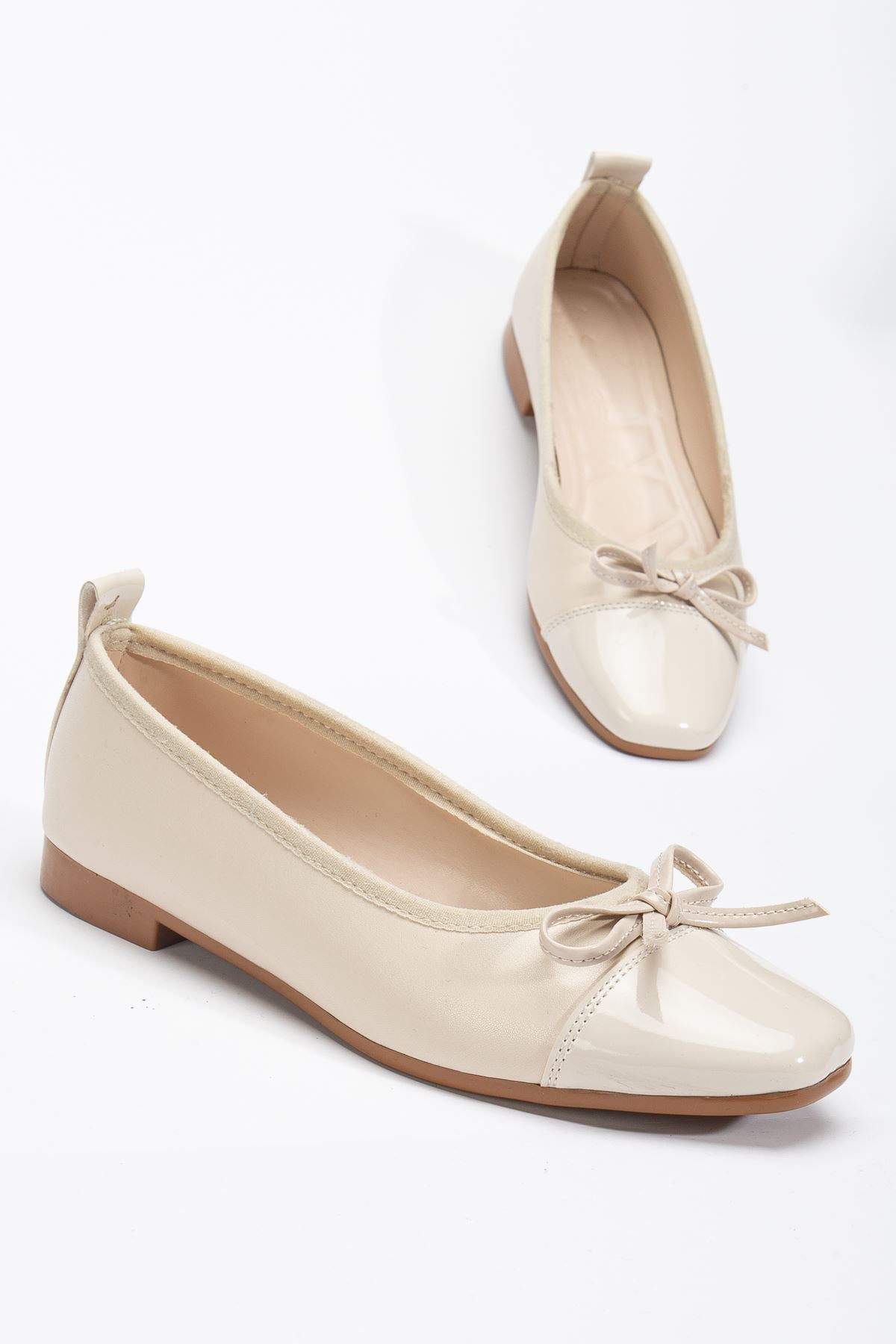 Women's Beige Bow Detailed Casual Flats
