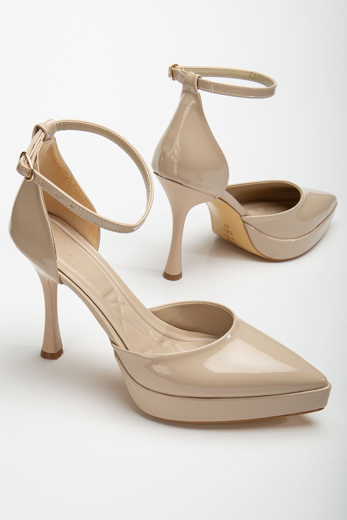 Women's Beige Patent Leather Platform Pointed Toe Thick Heel Shoes - STREETMODE ™