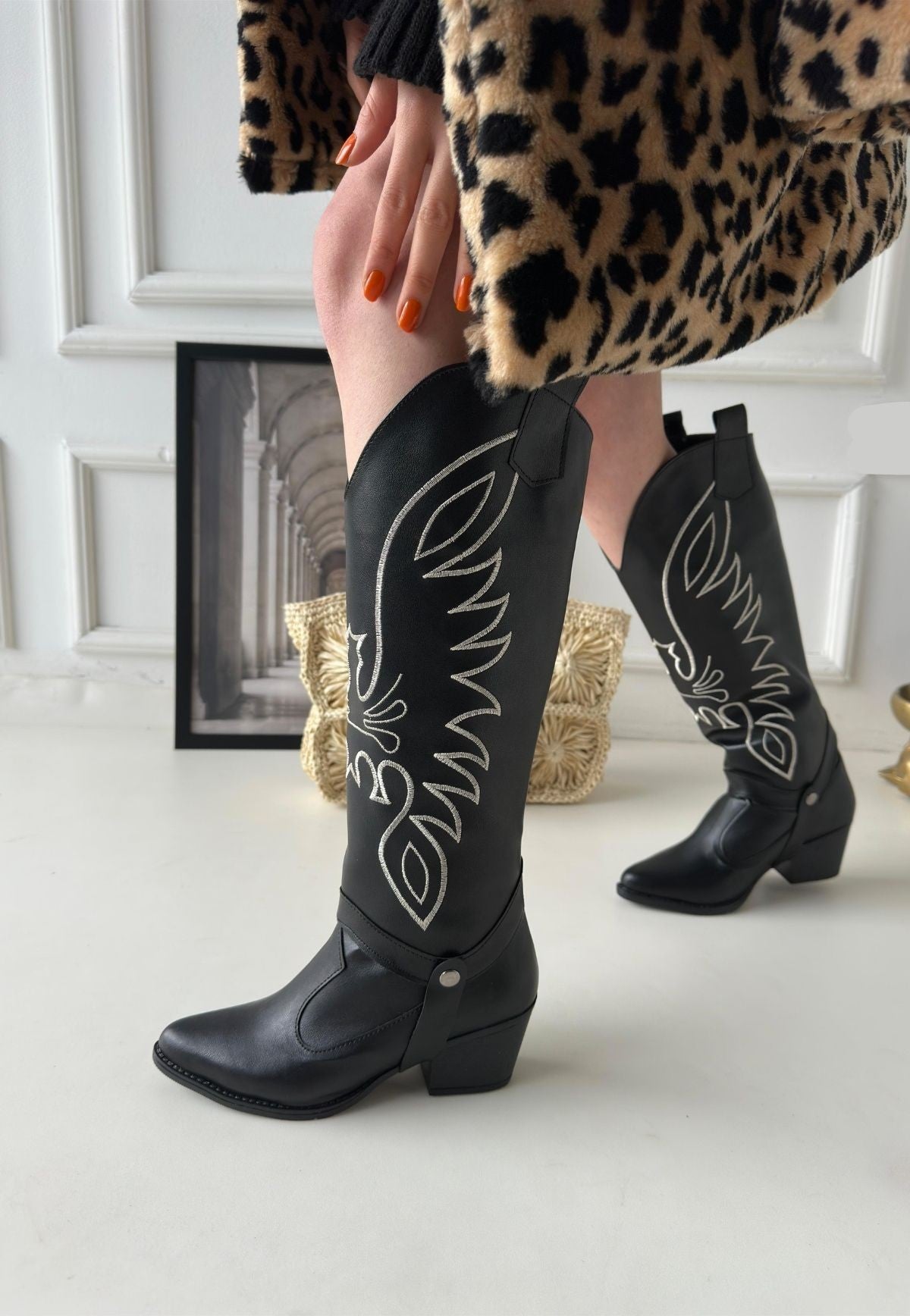 Women's Black Leather Slip-On High Heel Boots And Boots - STREETMODE ™