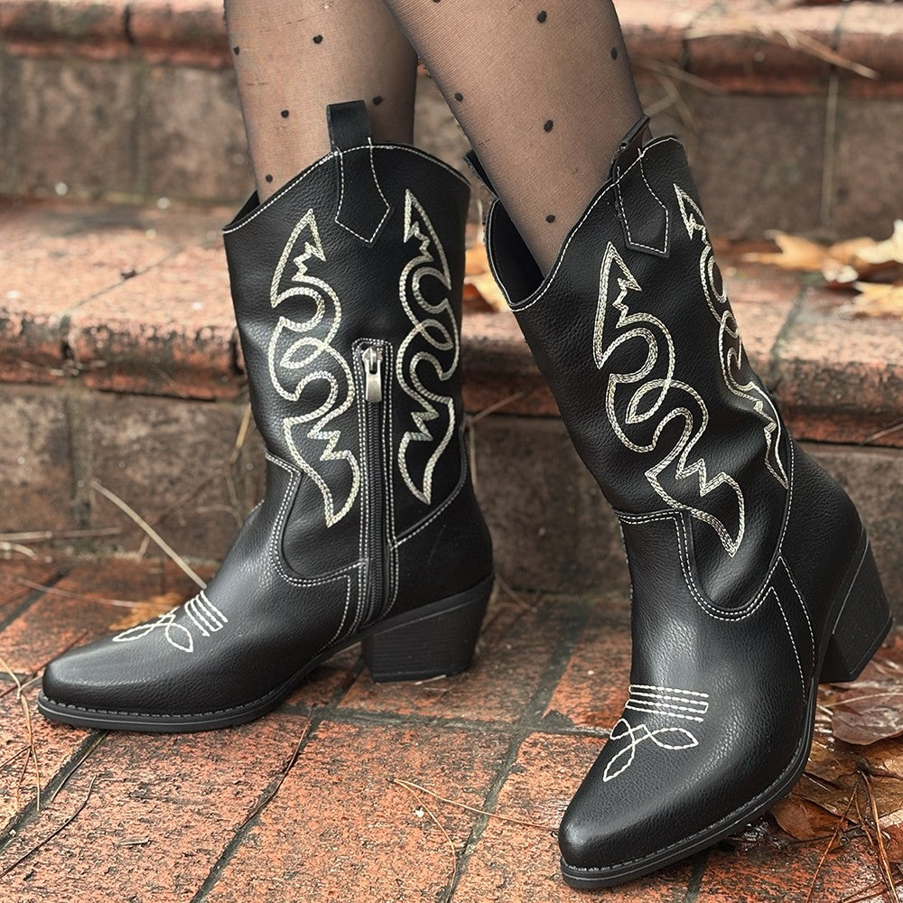 Women's Black Skin White Embroidered Heeled Boots - STREETMODE ™