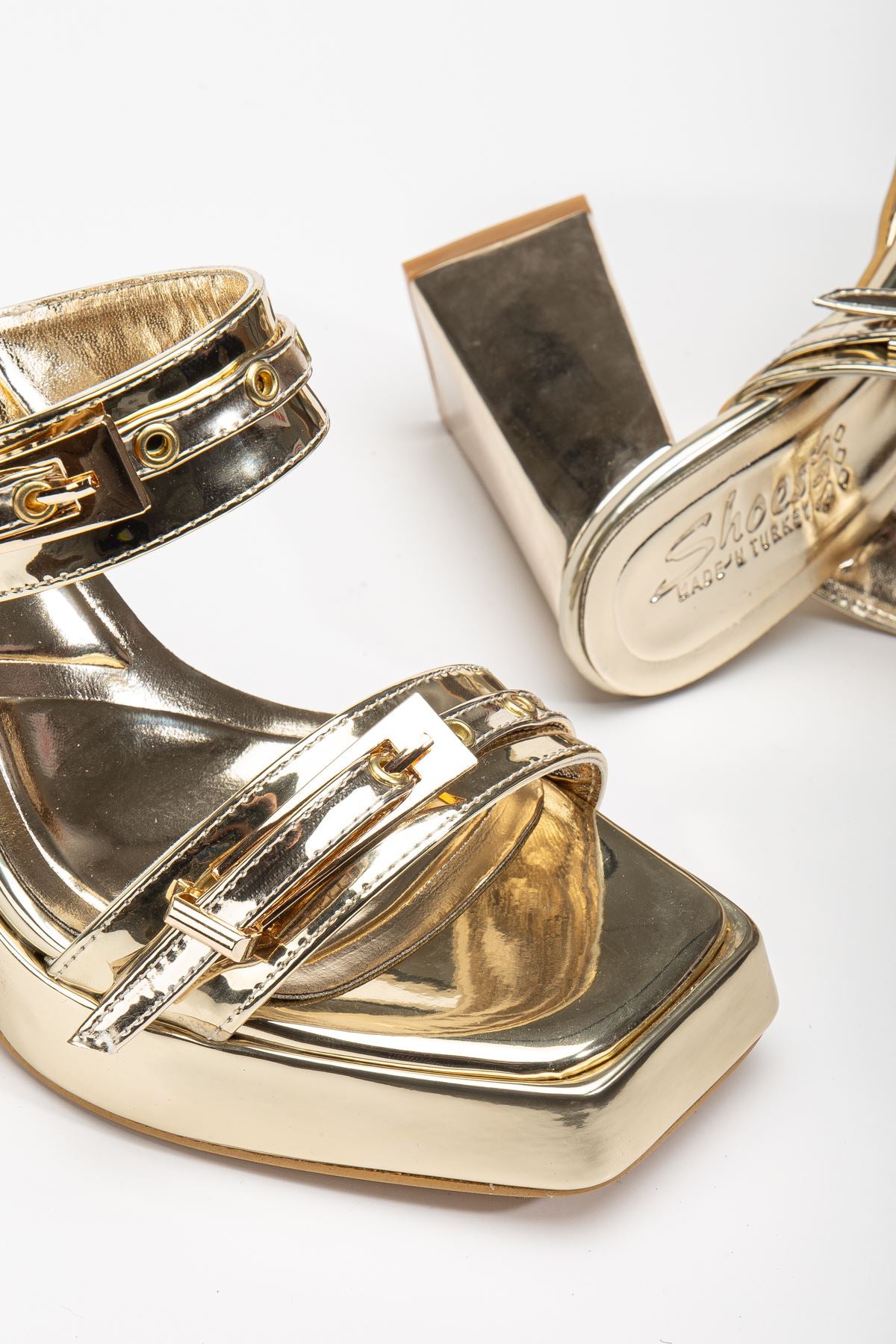 Women's Gold Patent Leather Platform Open Toe Thick Heel Shoes - STREETMODE ™