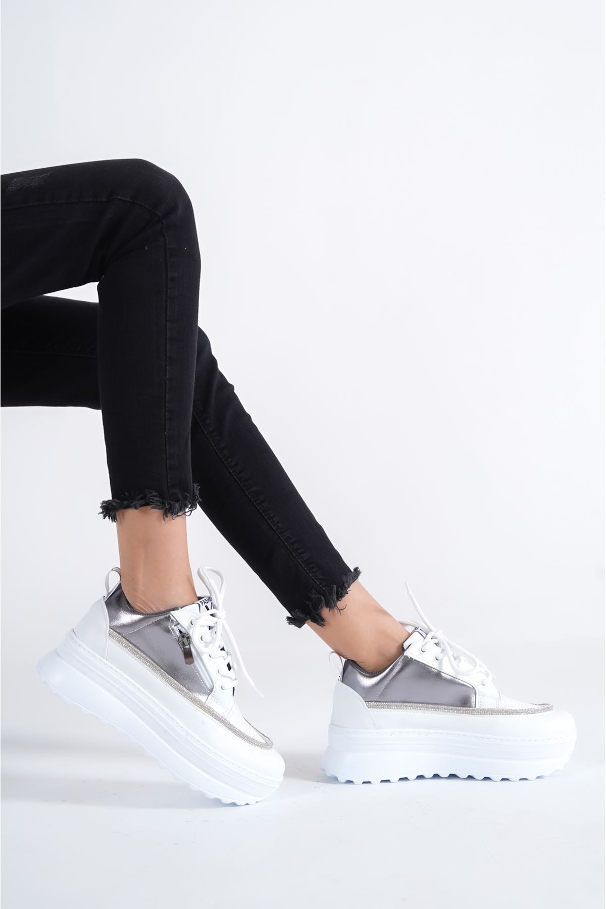Women's JASMIN B-G Sneakers Shoes