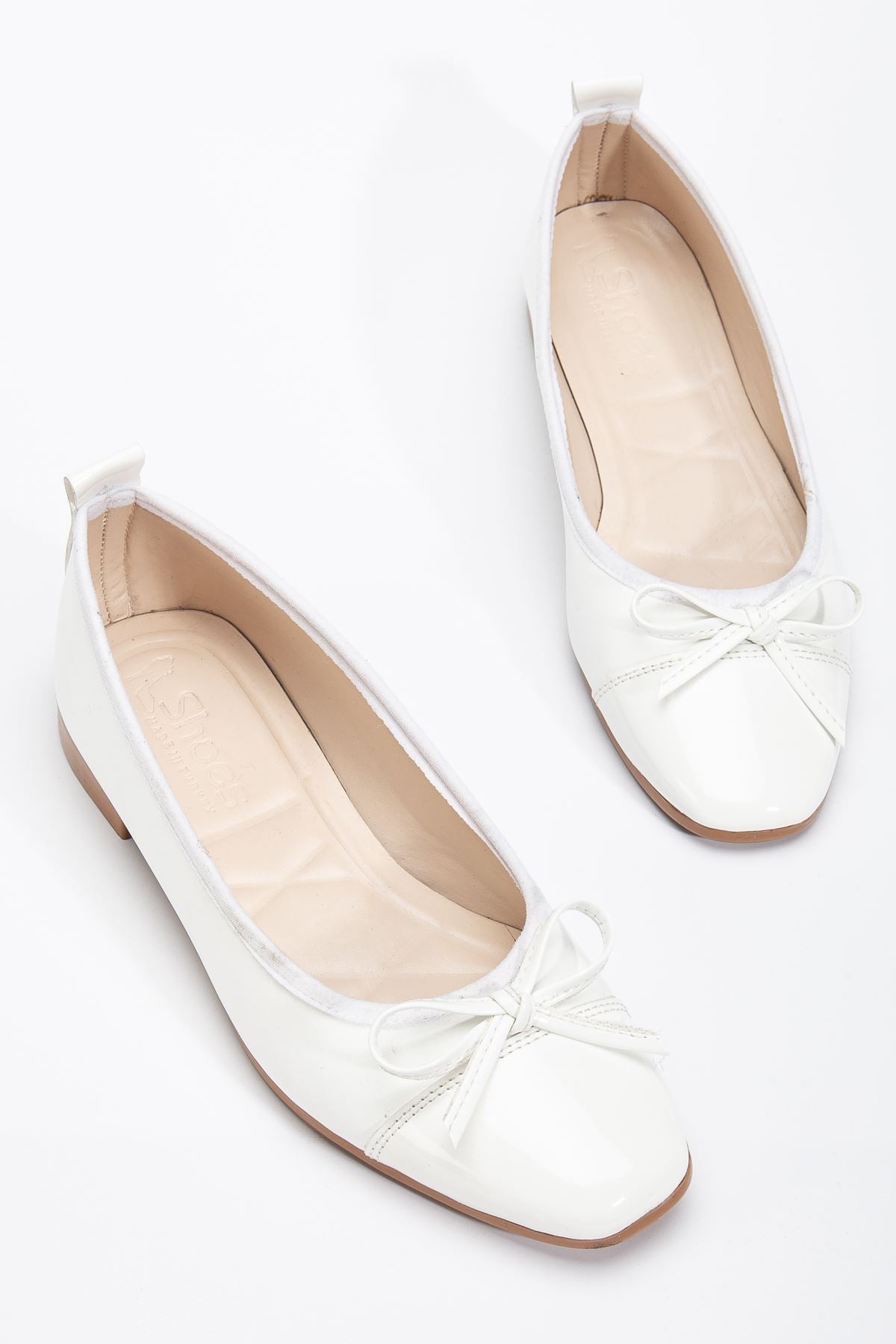 Women's White Bow Detailed Casual Flats