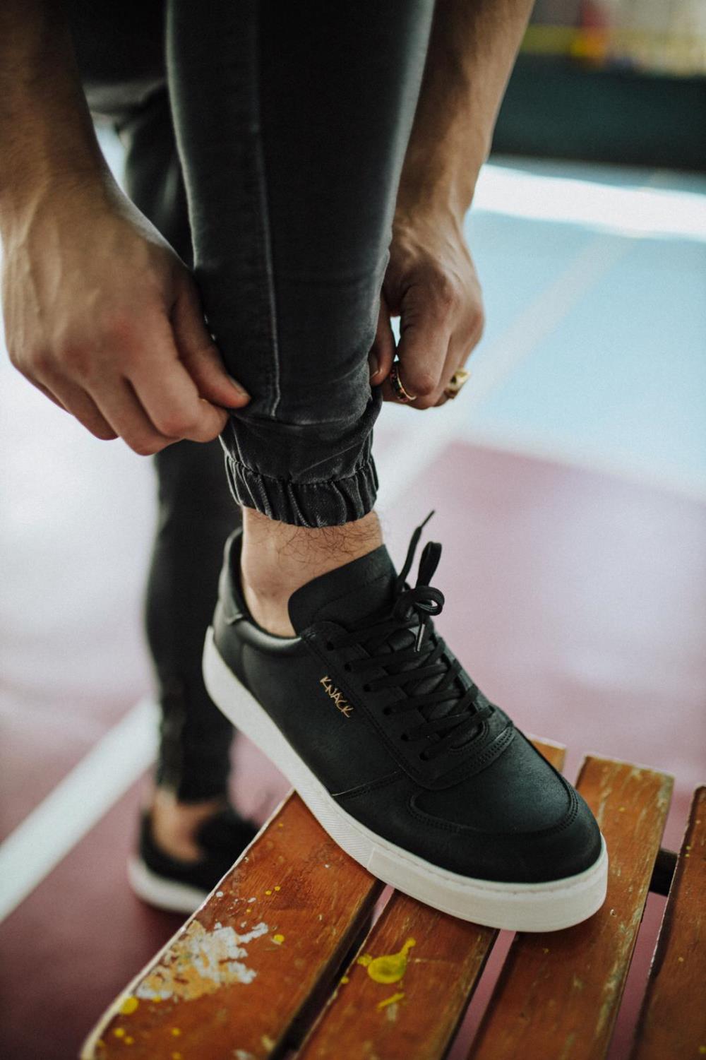 Men's Sneaker Daily Men's Sneaker Shoe 666 Black White - STREET MODE ™