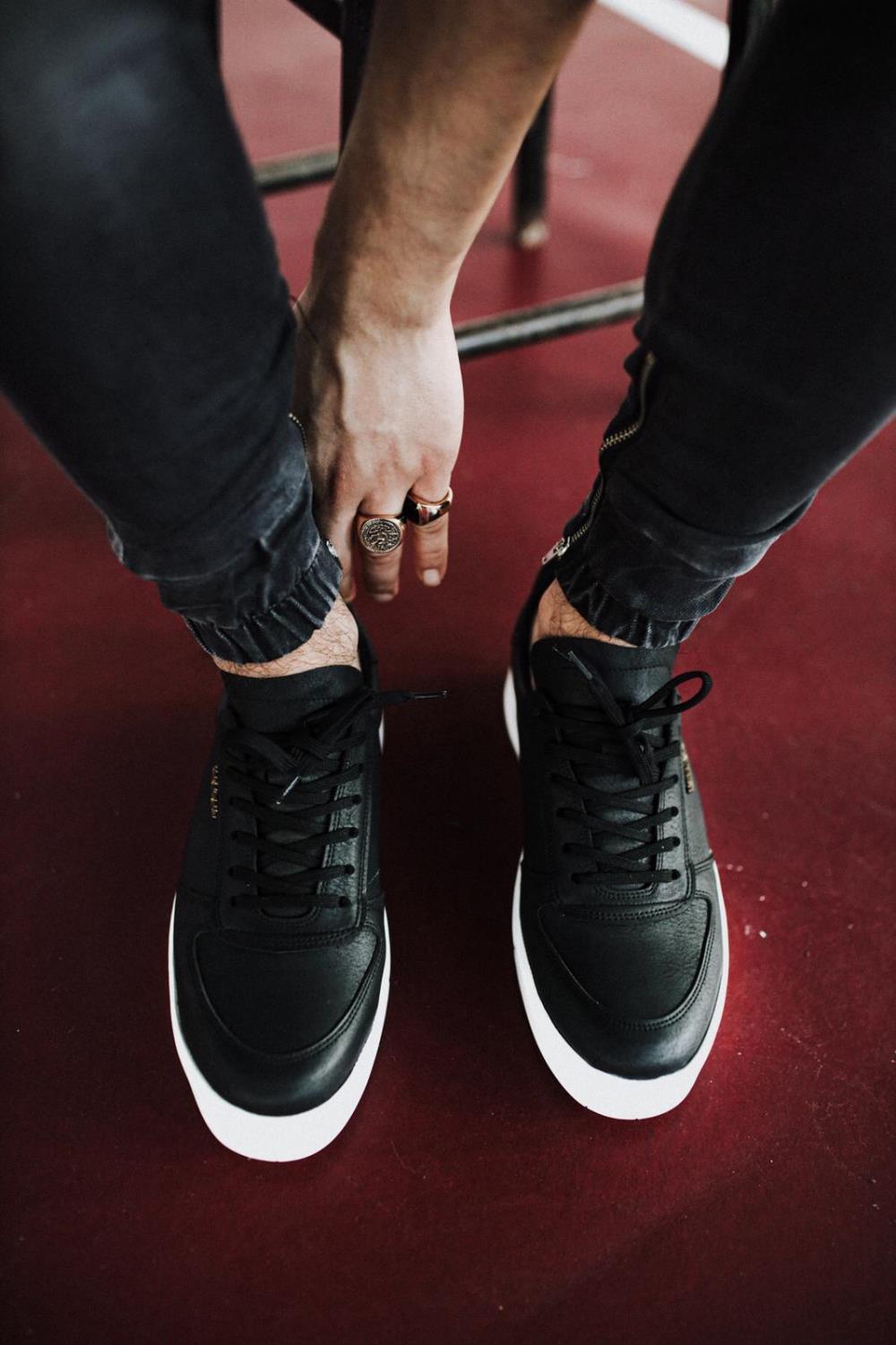 Men's Sneaker Daily Men's Sneaker Shoe 666 Black White - STREET MODE ™