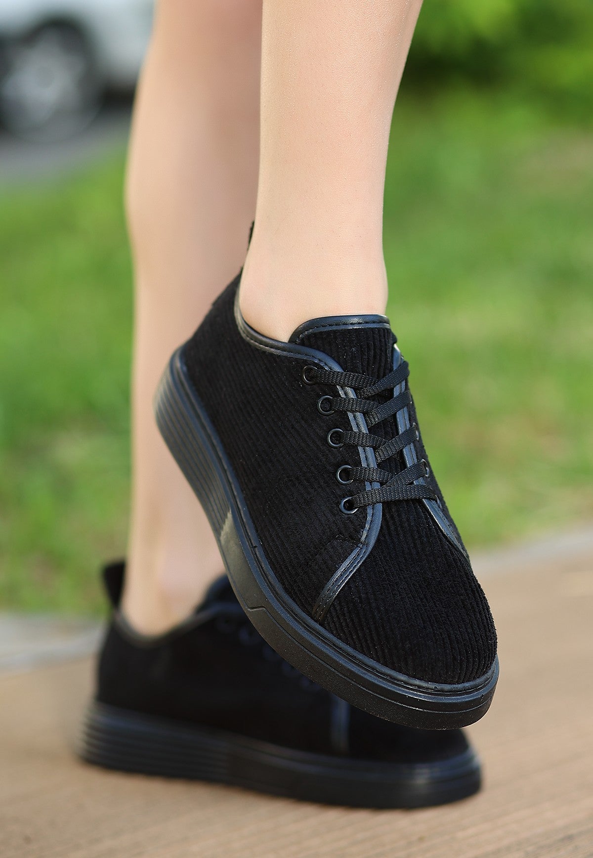 Women's Aprel Black Velvet Lace-Up Sports Shoes - STREETMODE ™
