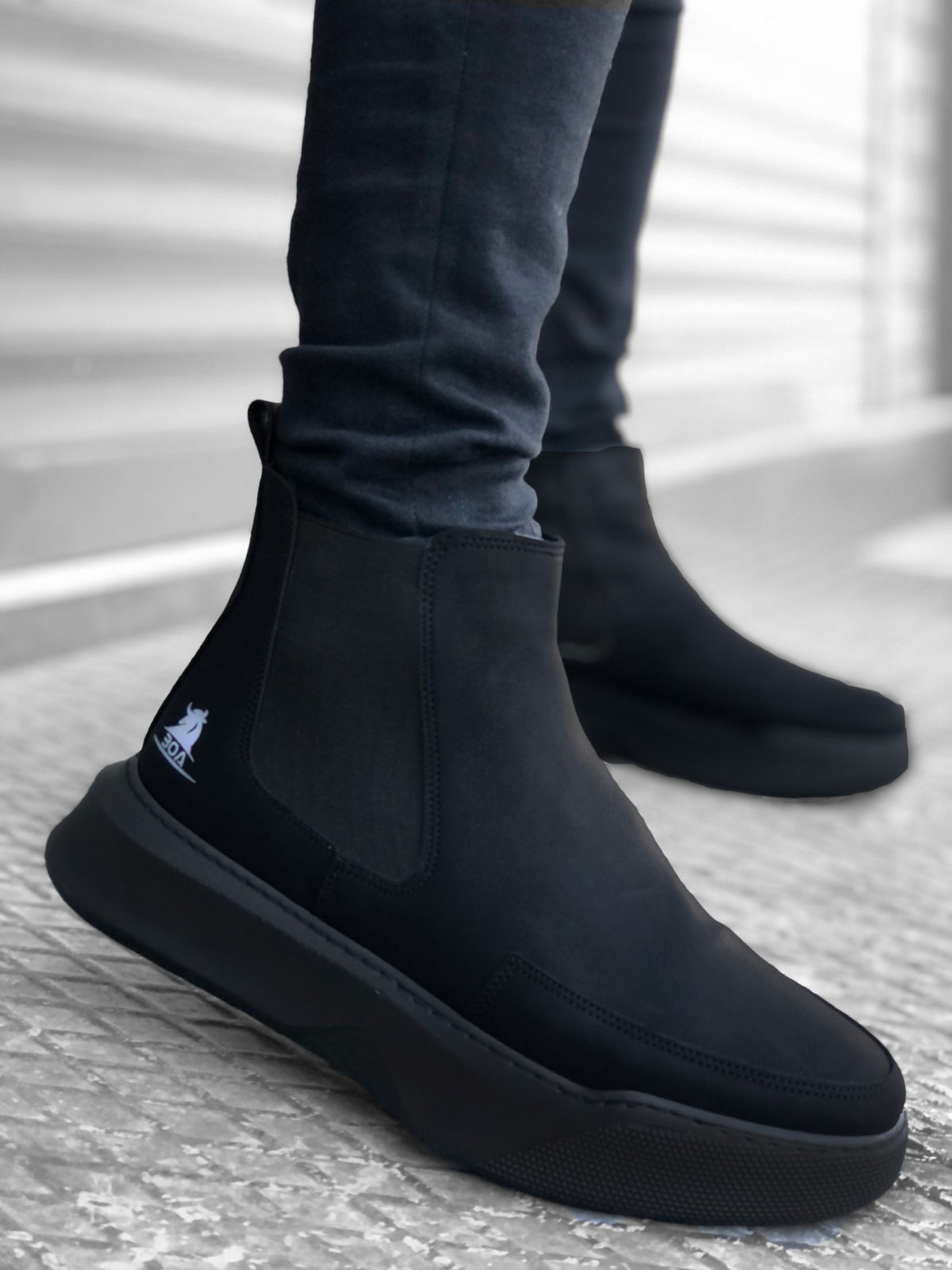 BA0150 Laceless Banded Men's High Sole Black Sole Sports Boots - STREETMODE ™
