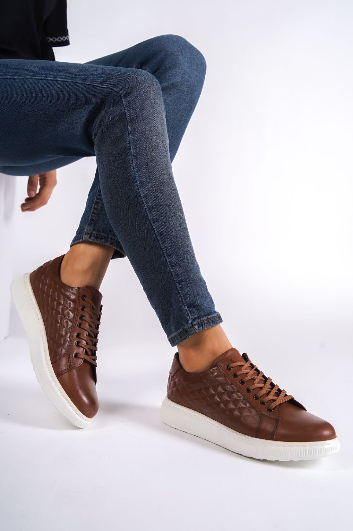 BA0311 Men's Inside Out Genuine Leather Quilted Patterned Lace-Up Classic  Shoes - STREETMODE ™