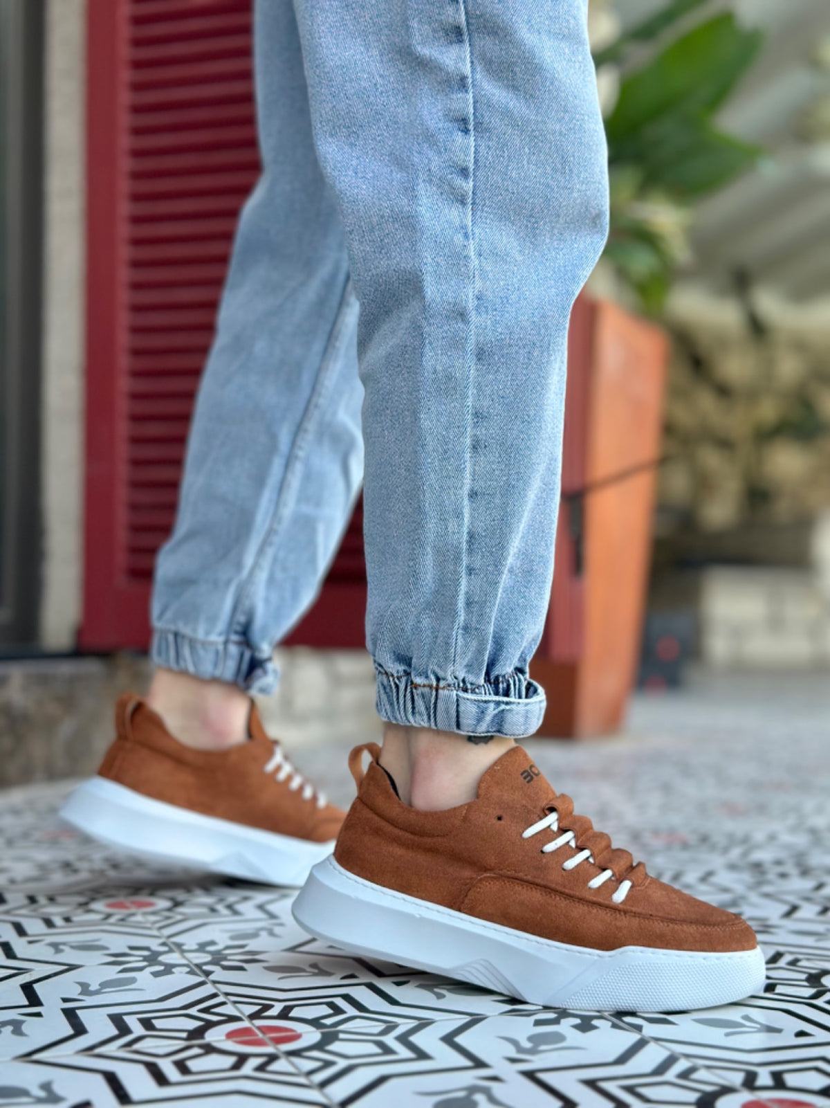 BA0332 Ladder Pattern Lace-Up Men's High Sole Tan Suede White Sole Sports Shoes - STREETMODE ™