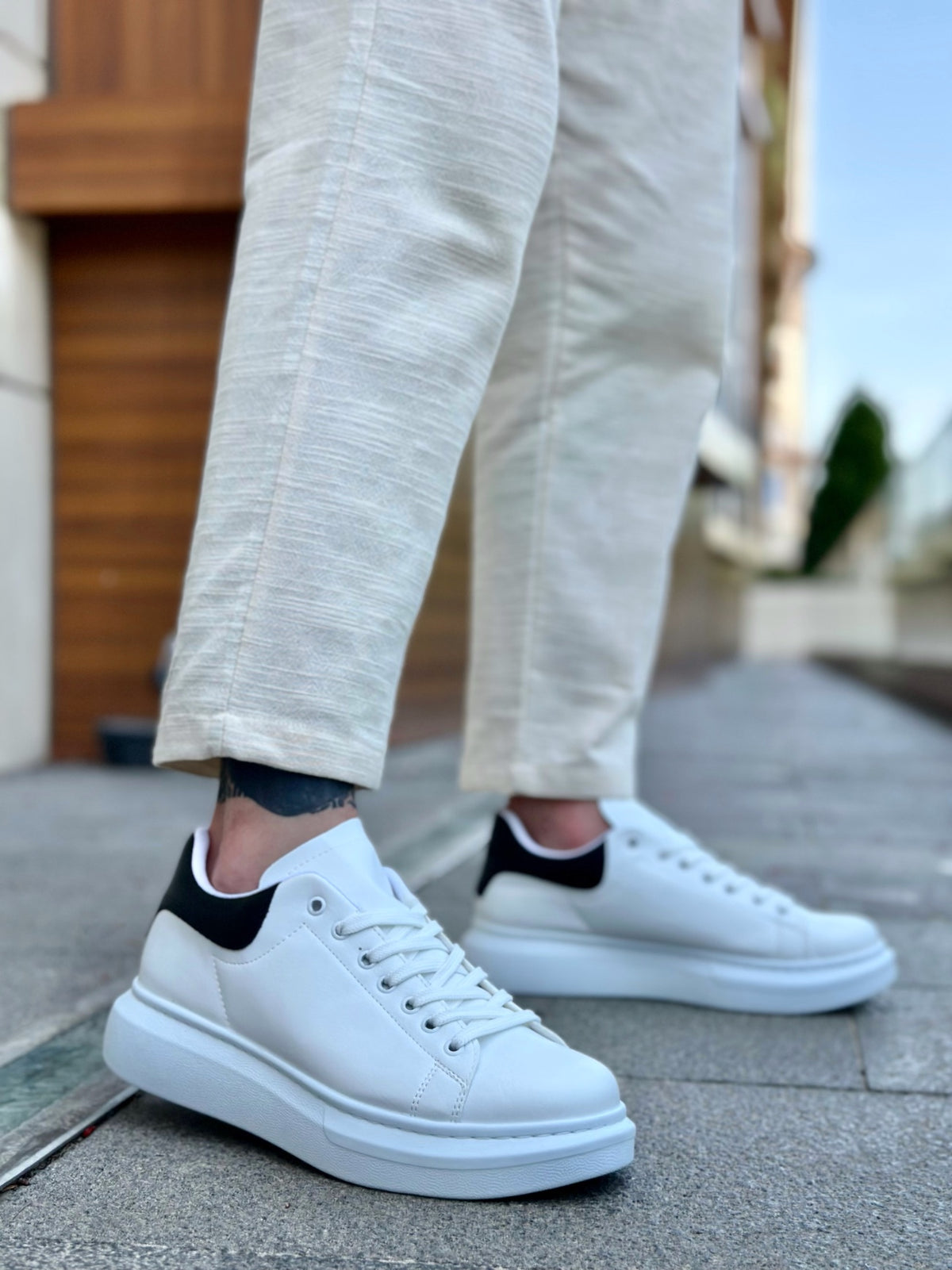 BA0547 BOA Grueso Suela alta Blanco Negro Zapatos deportivos con cordones para hombres