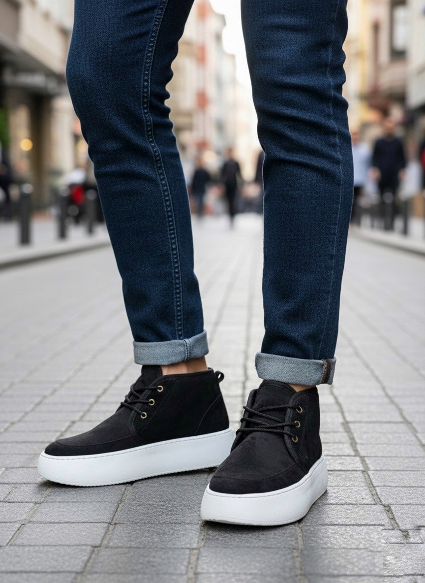 BA0550 Men's Black Laced Sport Boots with Fur Inside