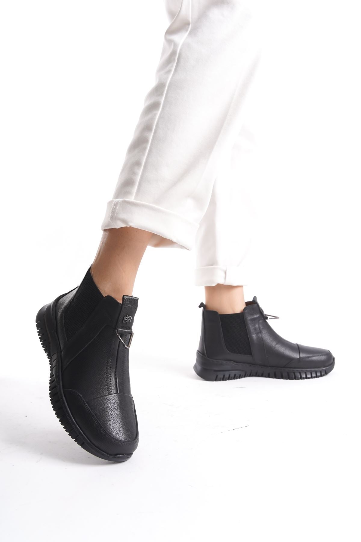 Black leather orthopedic lightweight women's boots