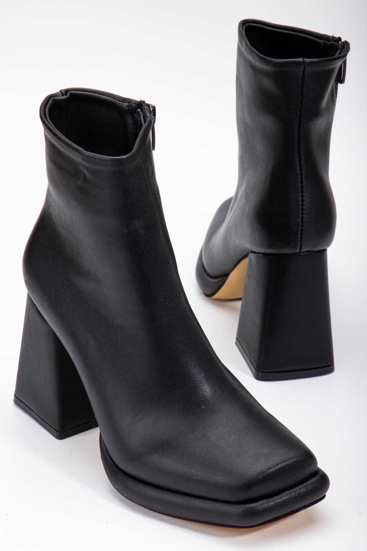 Black Leather Platform Detail Women's Boots - STREETMODE ™