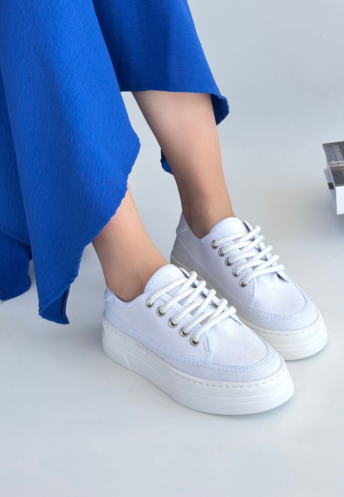 Women's White Linen Lace-Up Sneakers - STREETMODE ™