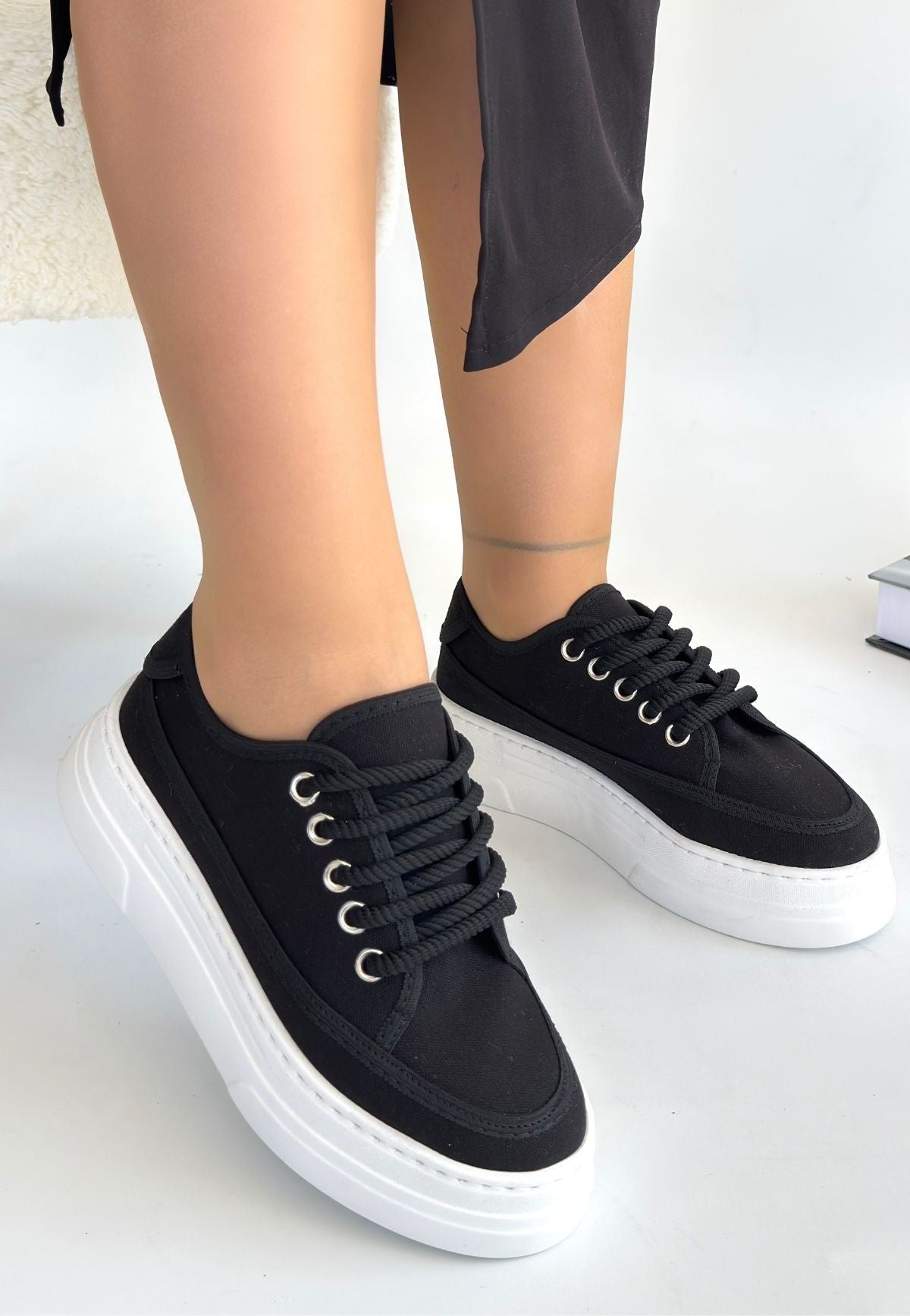 Women's Black Linen Lace-Up Sneakers - STREETMODE ™