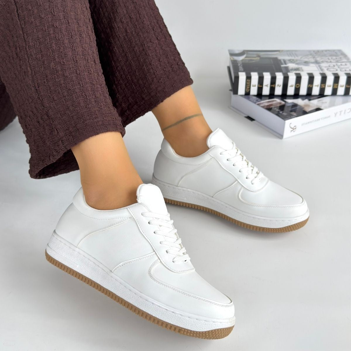 Women's White Leather Lace-Up Sneakers - STREETMODE ™