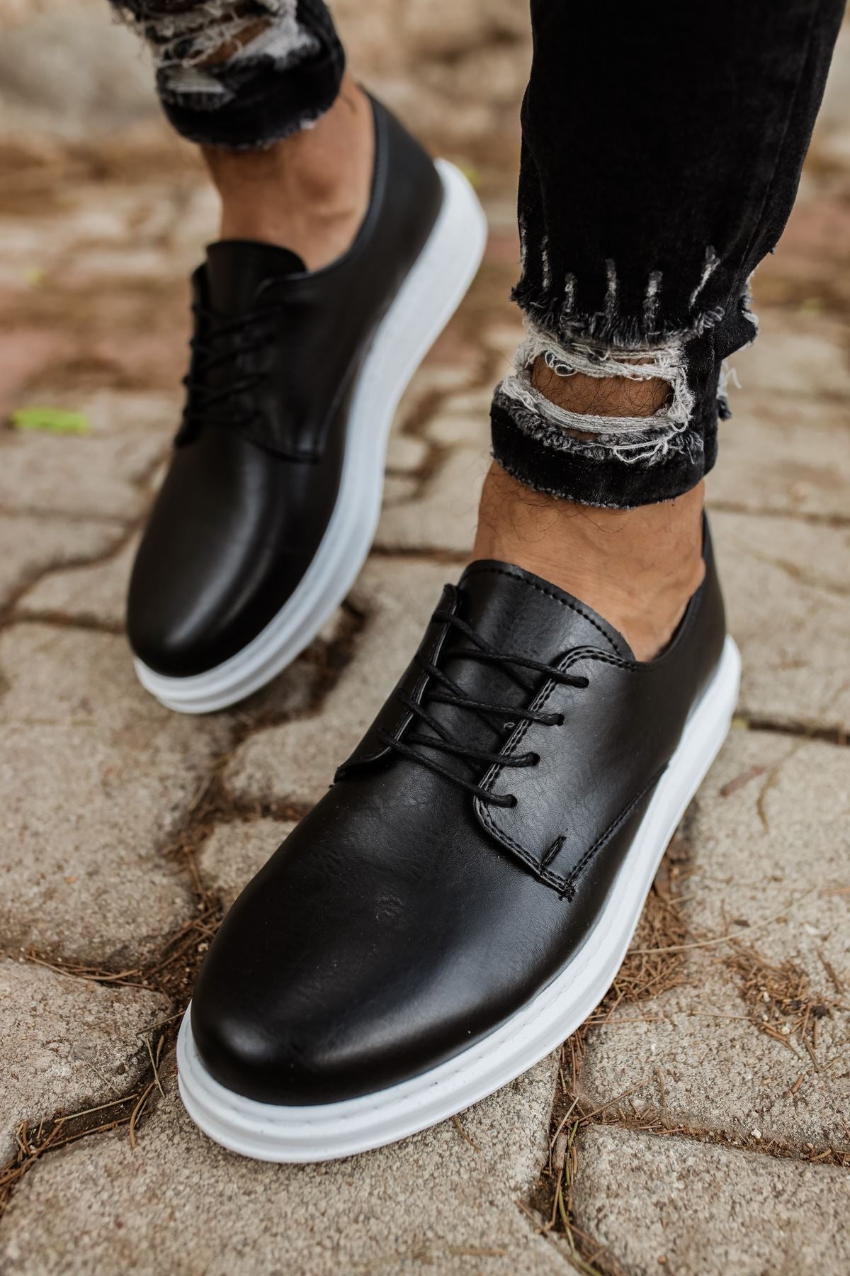 CH003 Men's Black-White Sole Matte Leather Casual Classic Sneaker Shoes - STREETMODE ™
