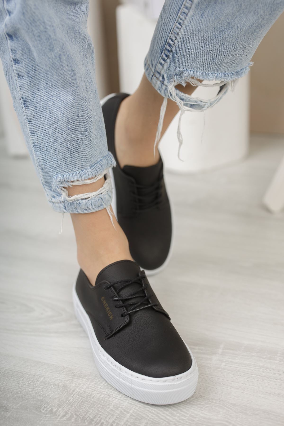 CH005 BT Women's Shoes BLACK - STREETMODE ™