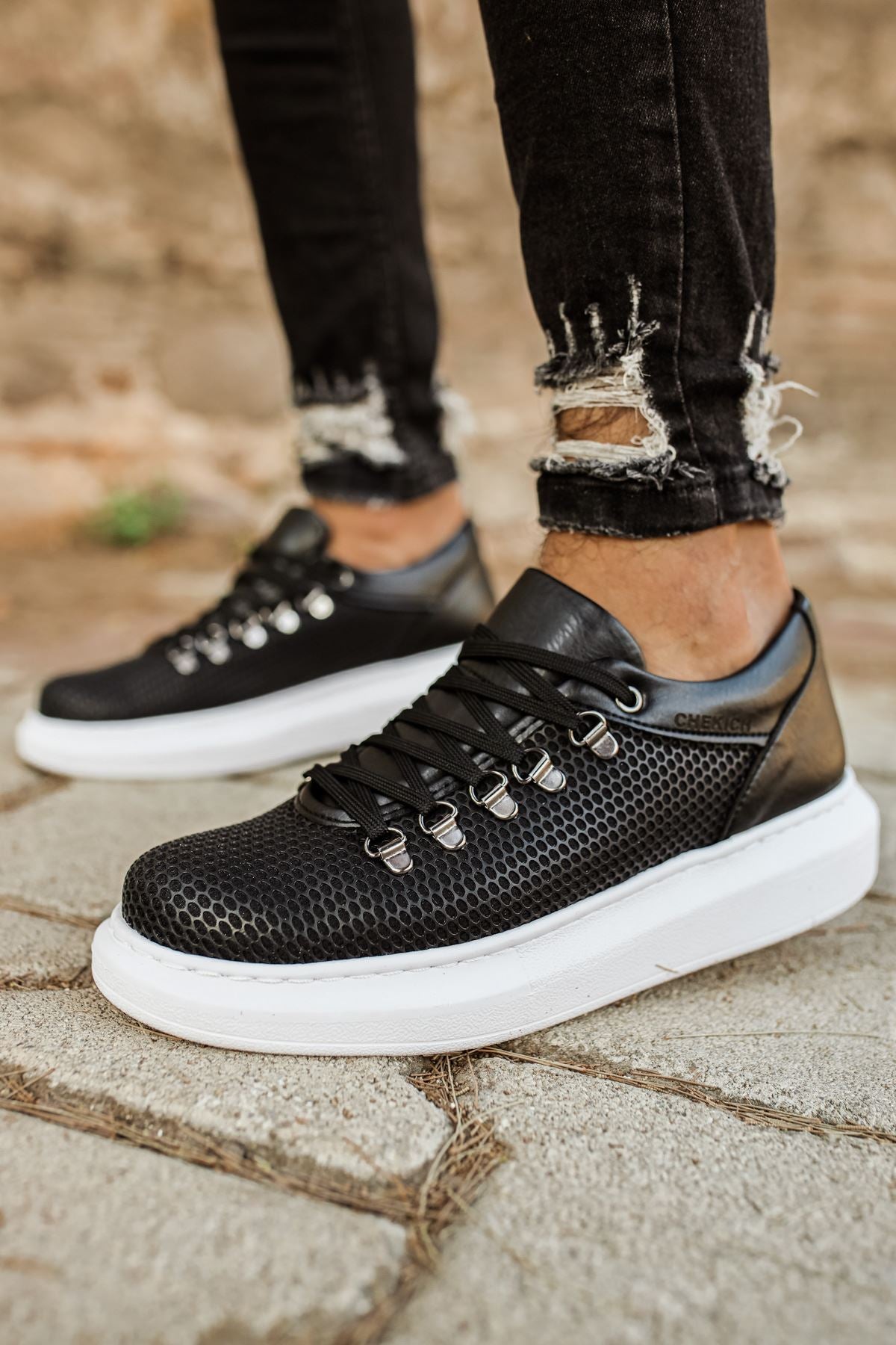 CH021 Men's Unisex Black-White Sole Honeycomb Processing Casual Sneaker Sports Shoes - STREETMODE ™