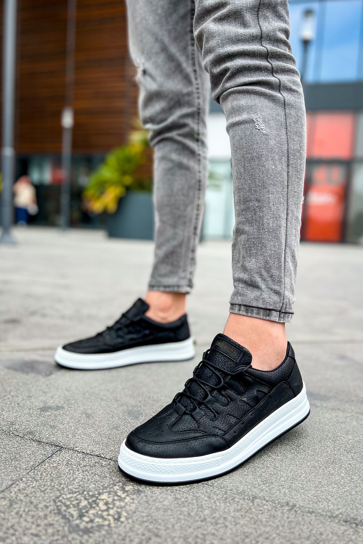 CH040 Men's Unisex Orthopedics Black-White Sole Casual Sneaker Sports Shoes - STREETMODE ™